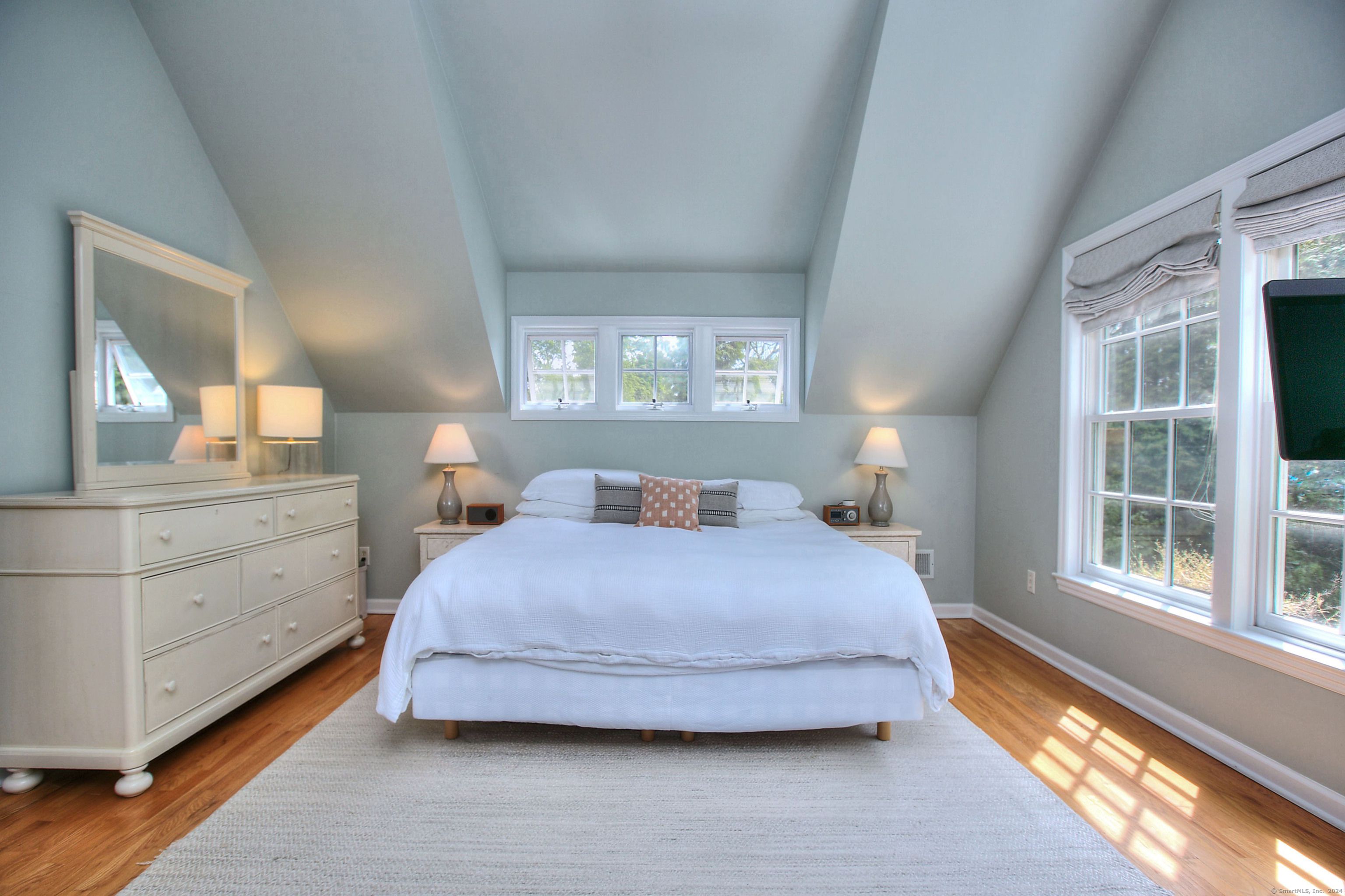 11 Treadwell Avenue