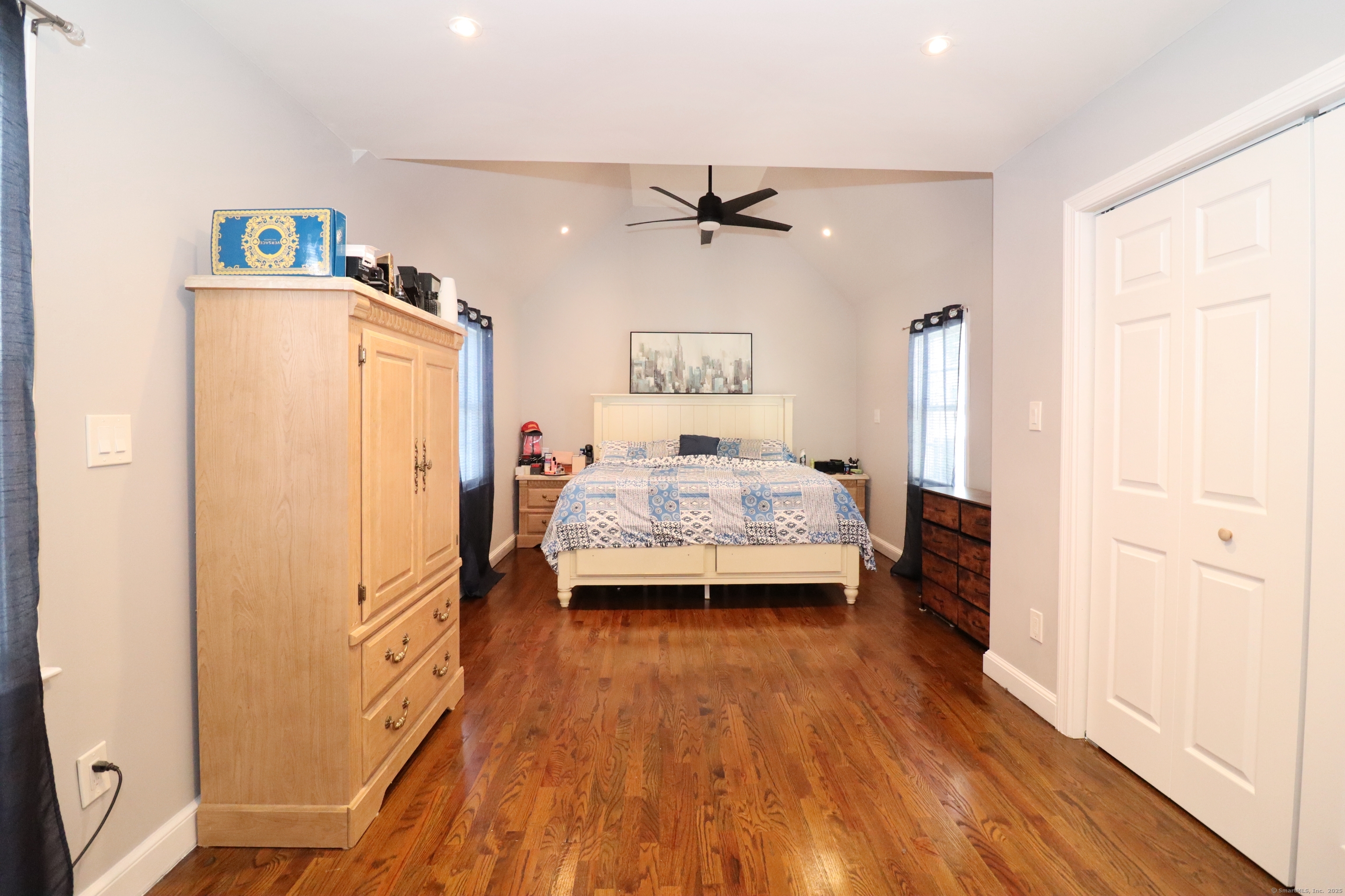 80 Longbranch Avenue