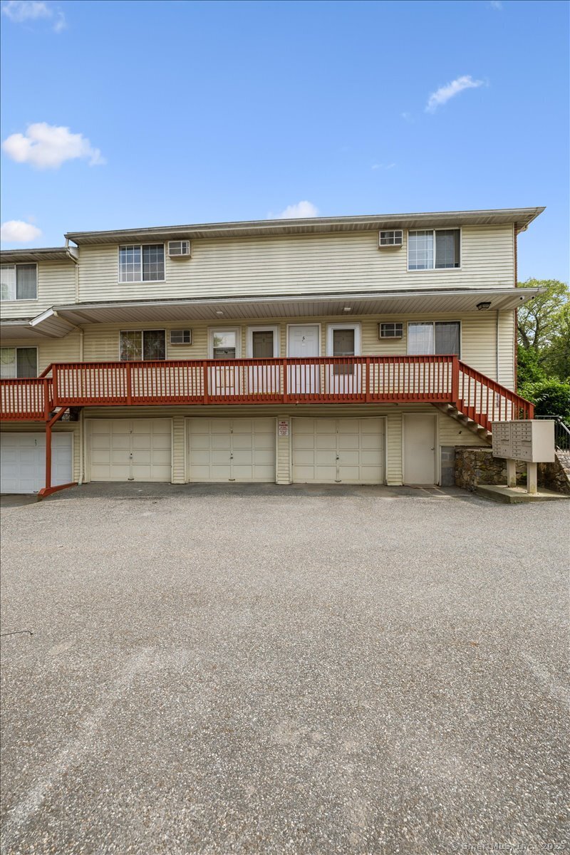 114 Bucks Hill Road 7