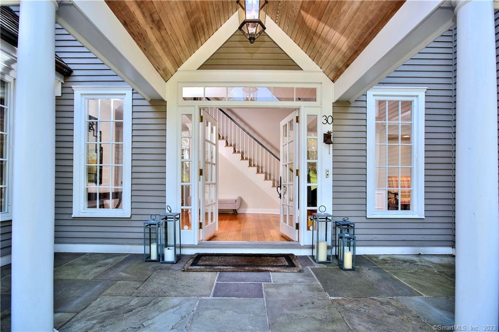 30 Soundview Farm Road