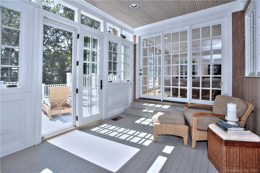 30 Soundview Farm Road