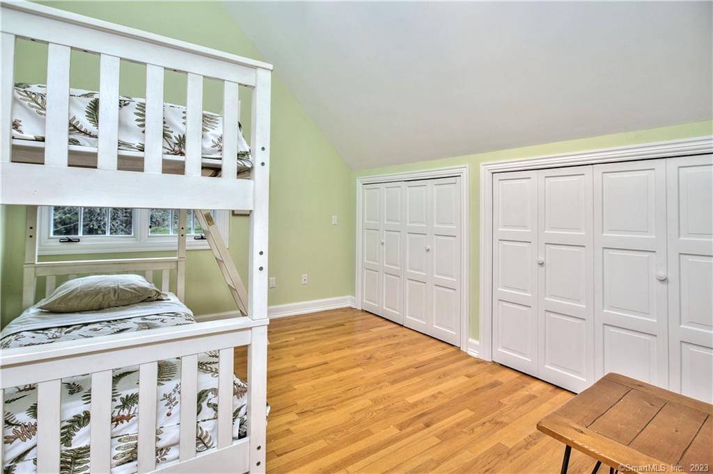 30 Soundview Farm Road