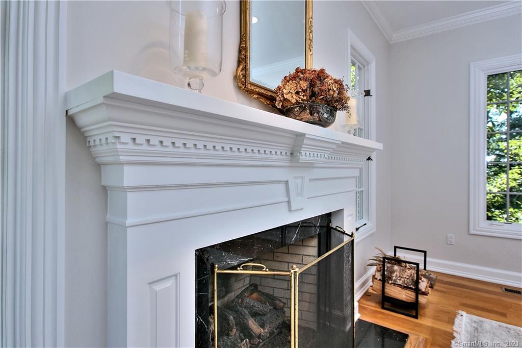 30 Soundview Farm Road