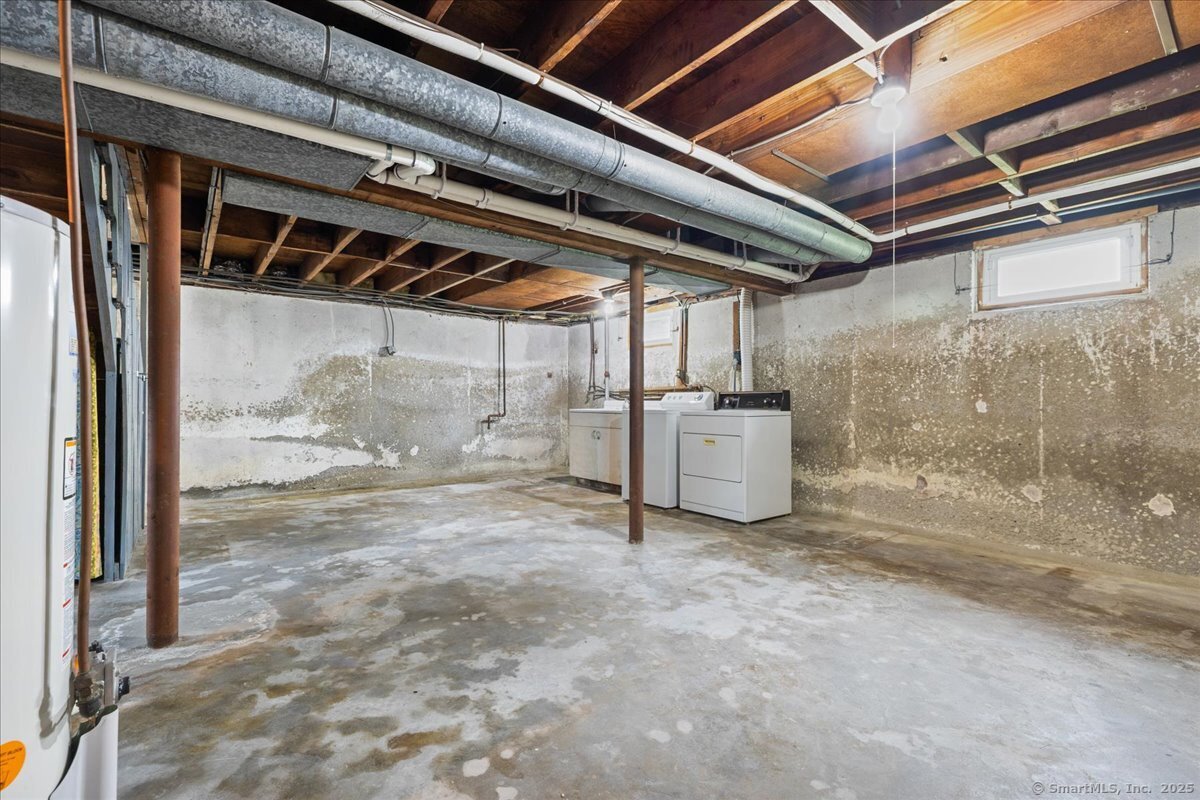 535 Jewett Avenue