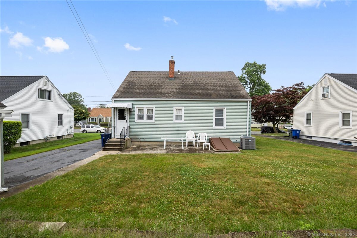 535 Jewett Avenue