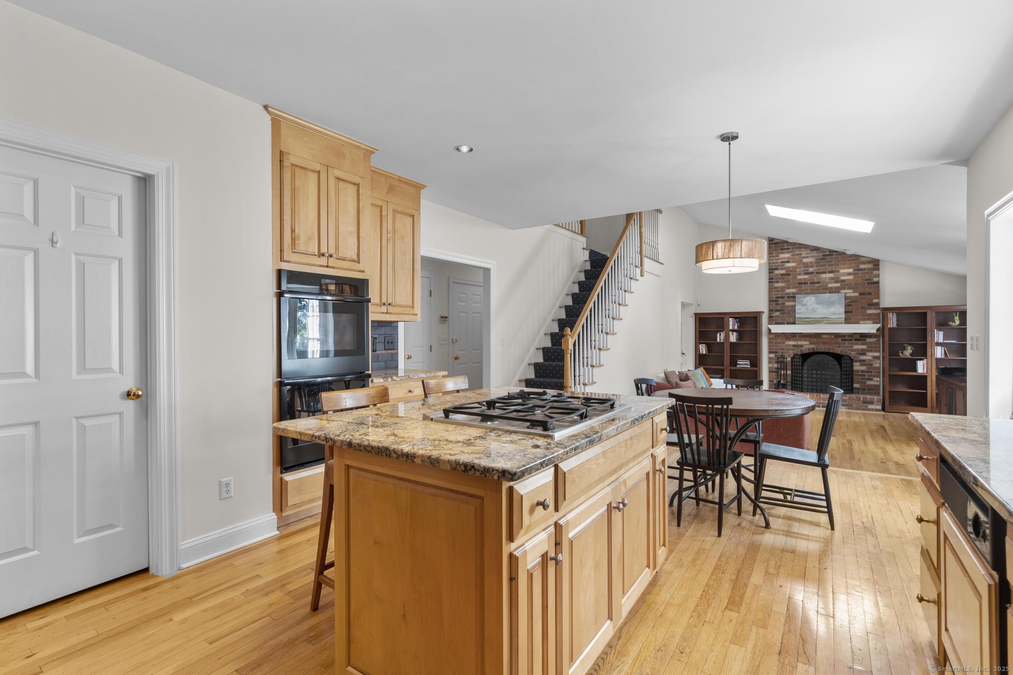 102 West Morgan Avenue
