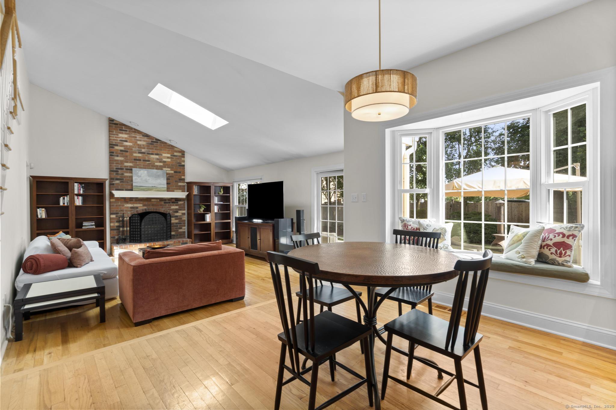 102 West Morgan Avenue