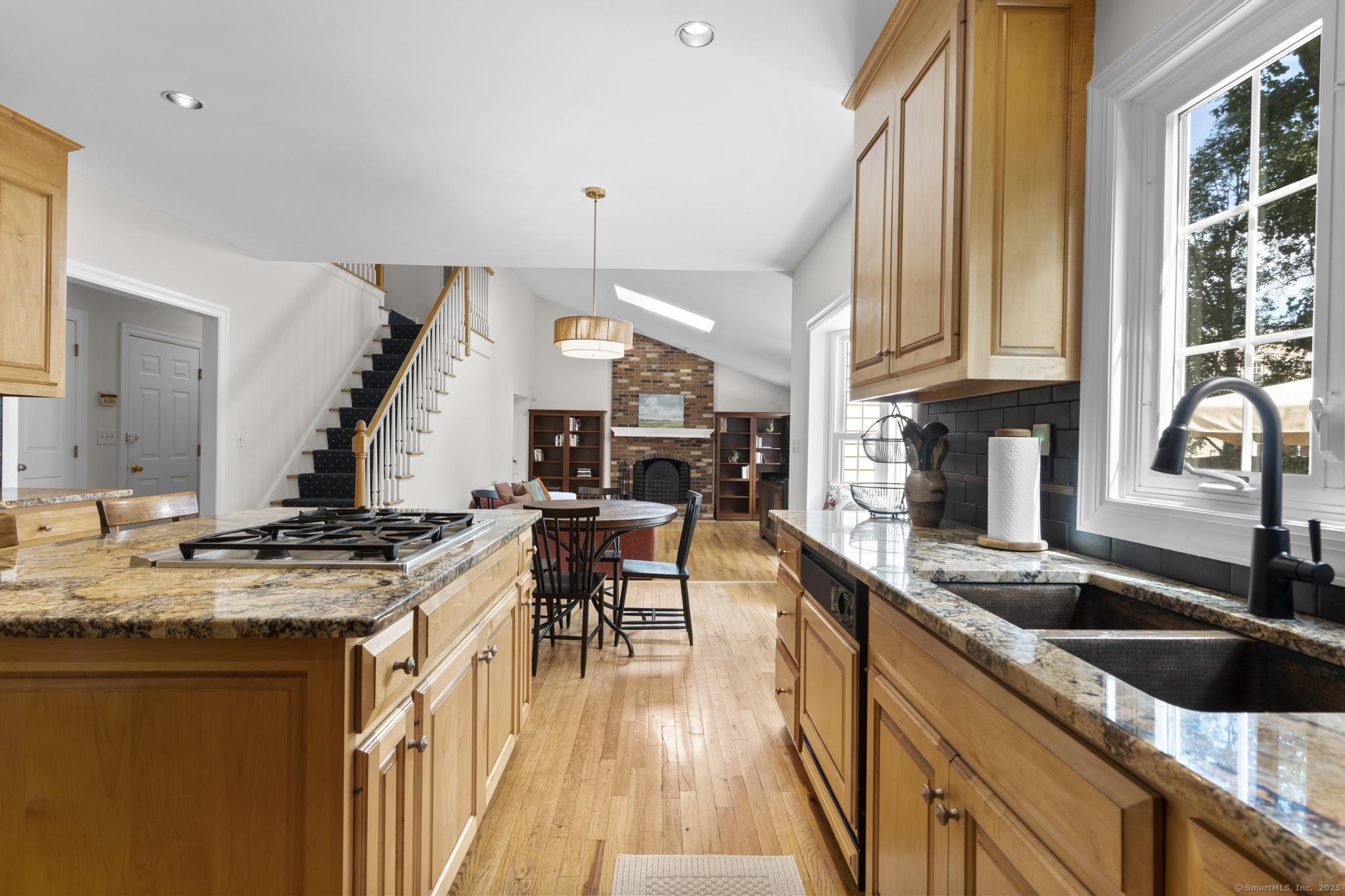 102 West Morgan Avenue
