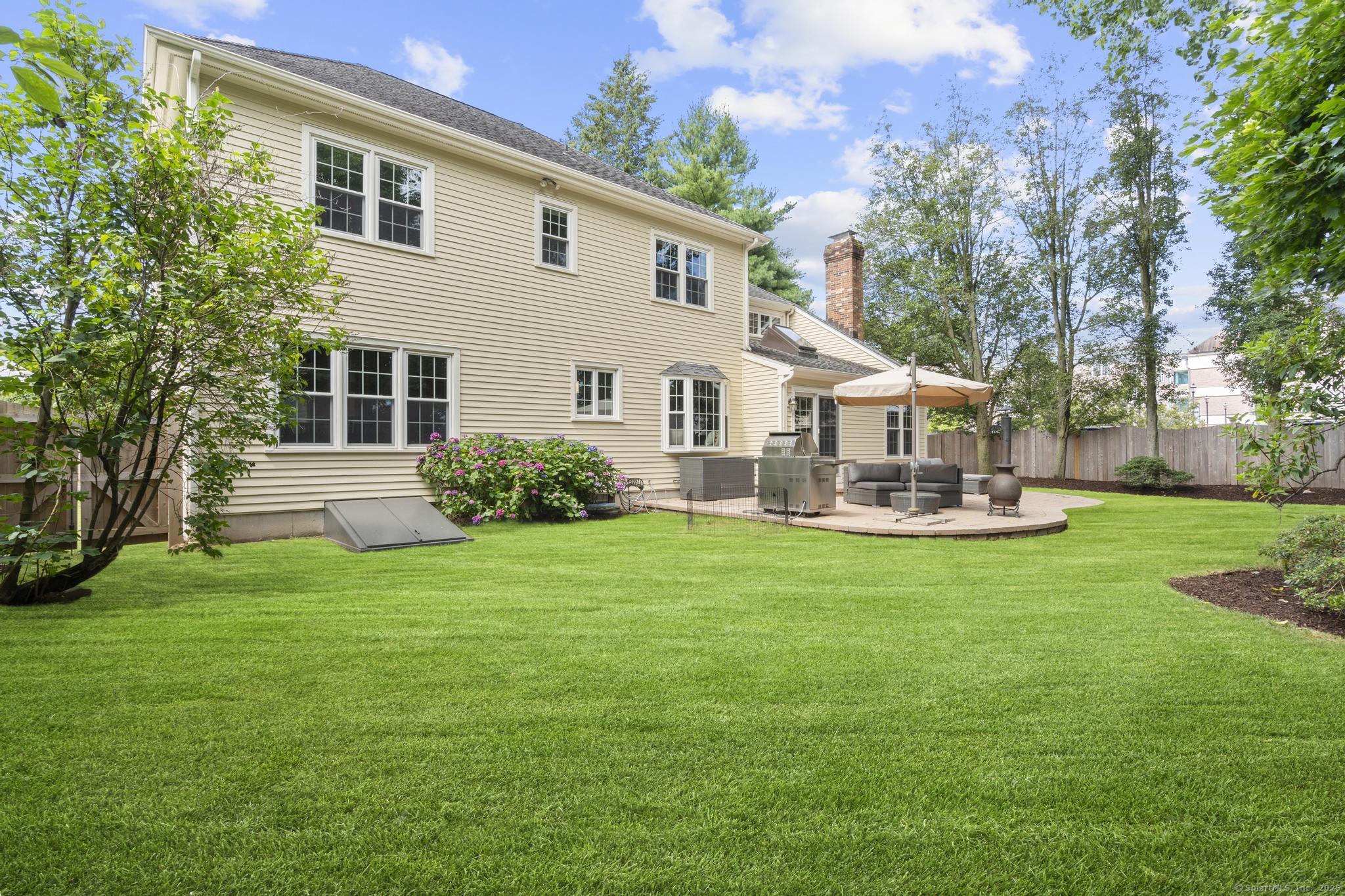 102 West Morgan Avenue