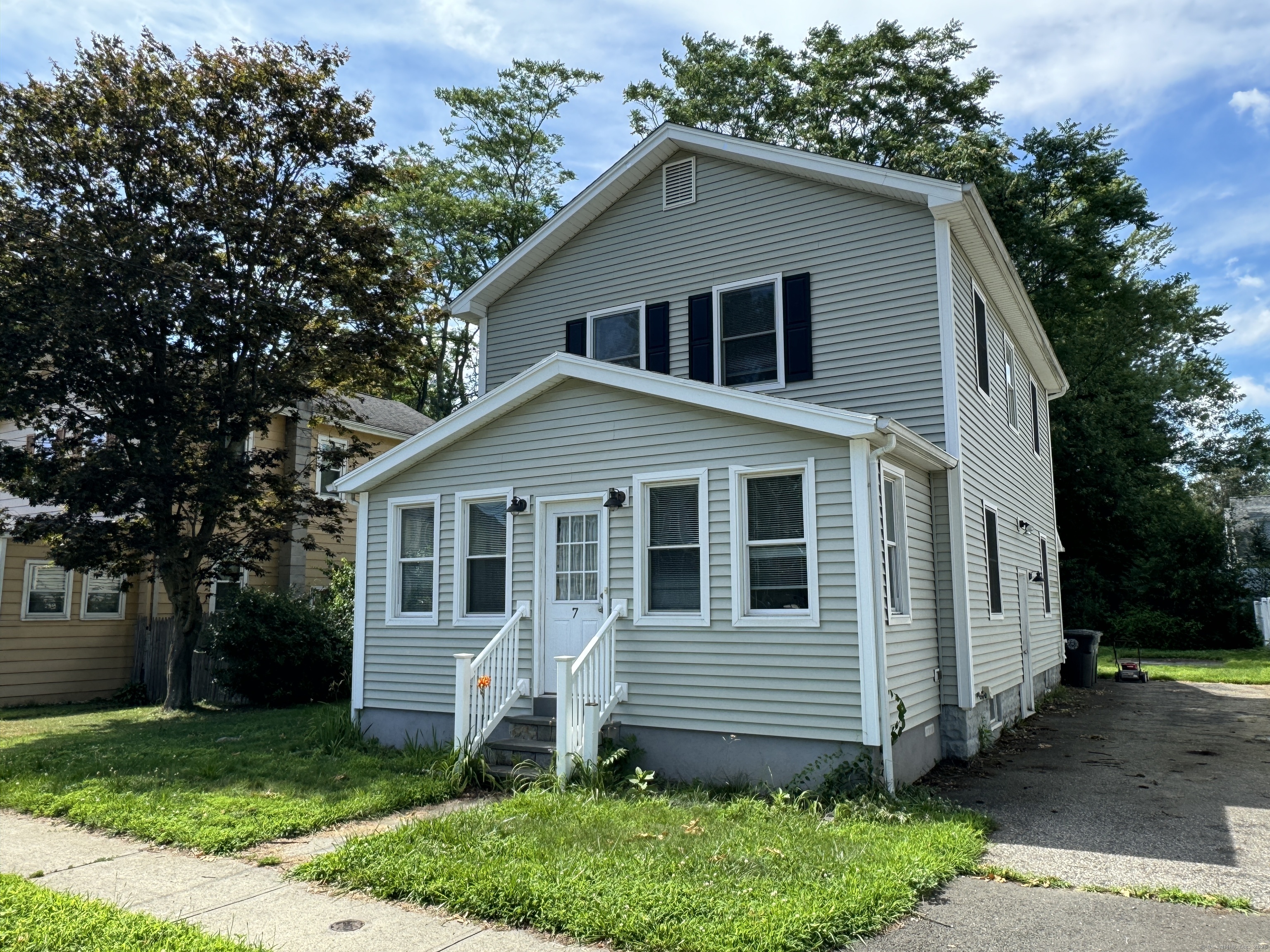 7 Pearl Hill Street