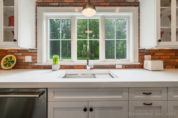 98A Tower Road