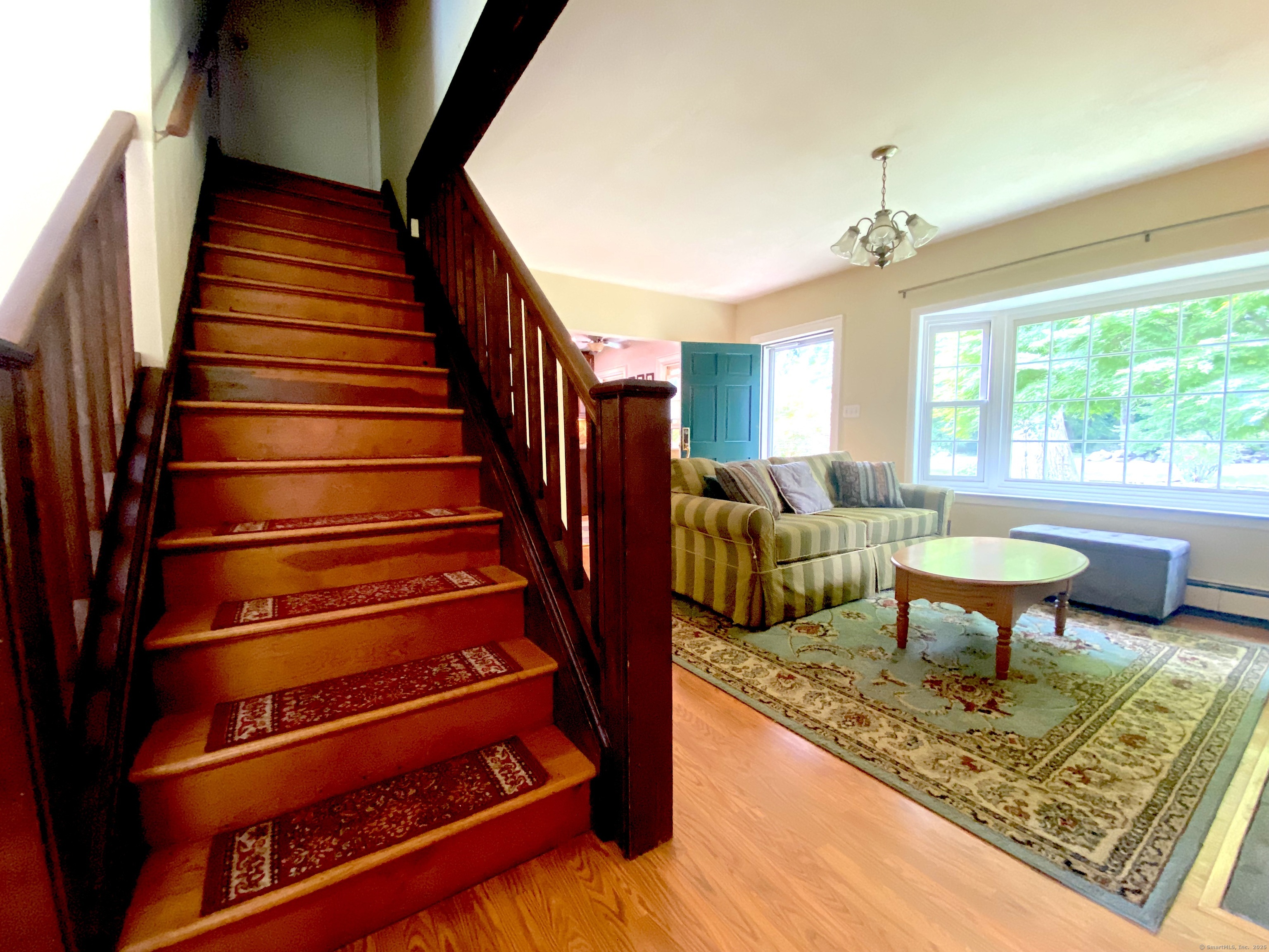 29 Grumman Avenue