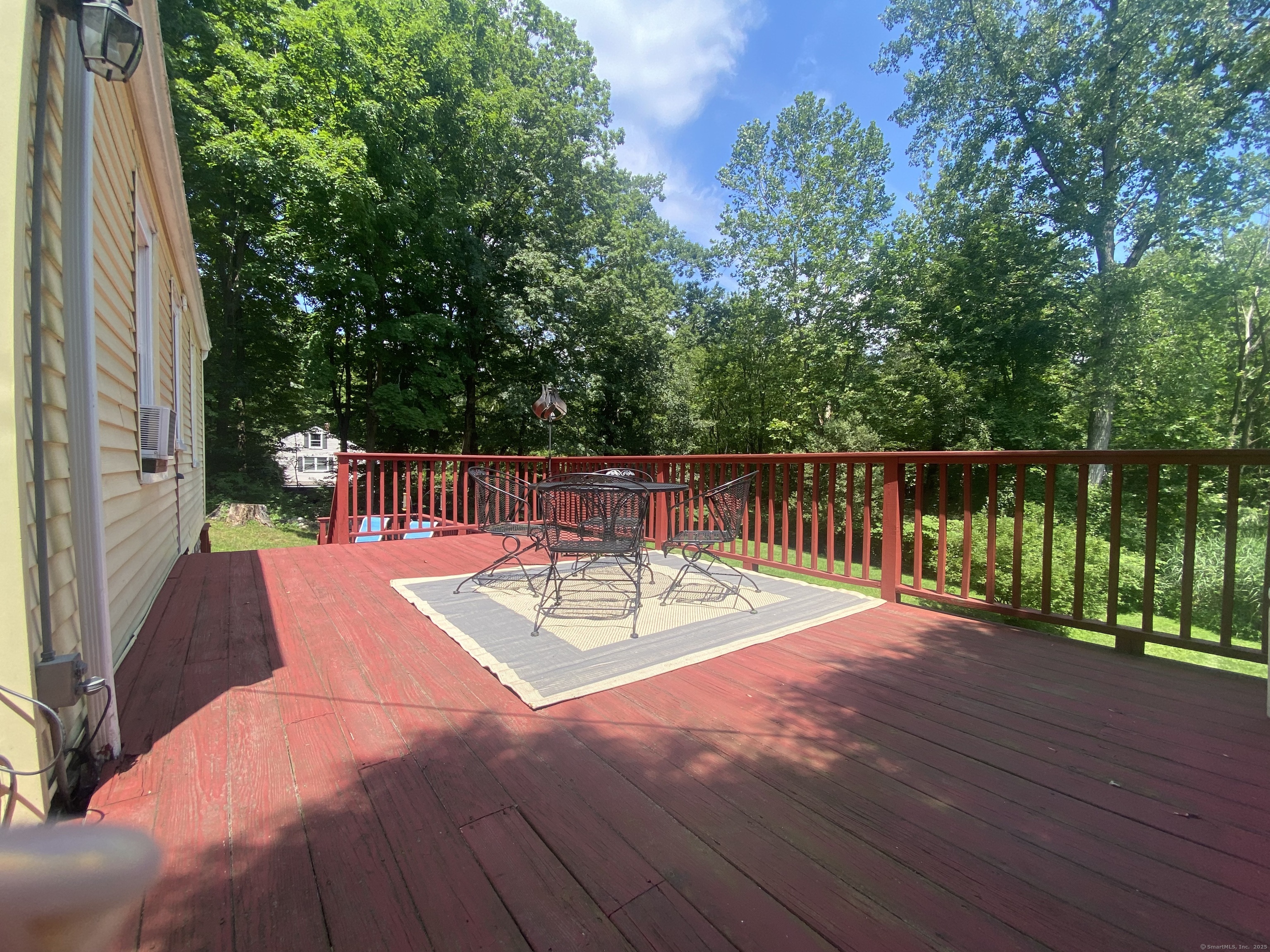 29 Grumman Avenue