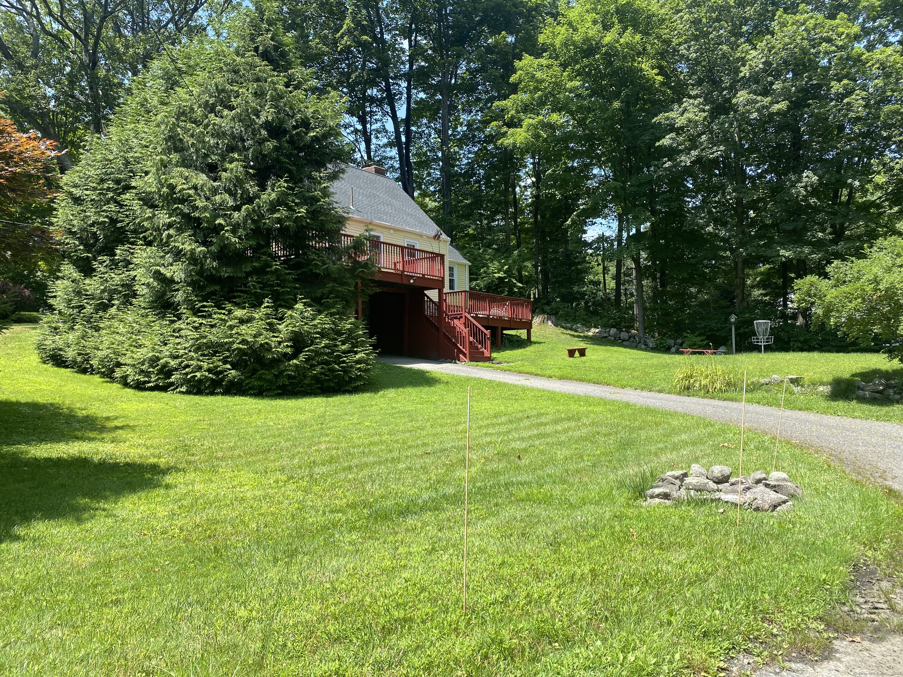 29 Grumman Avenue