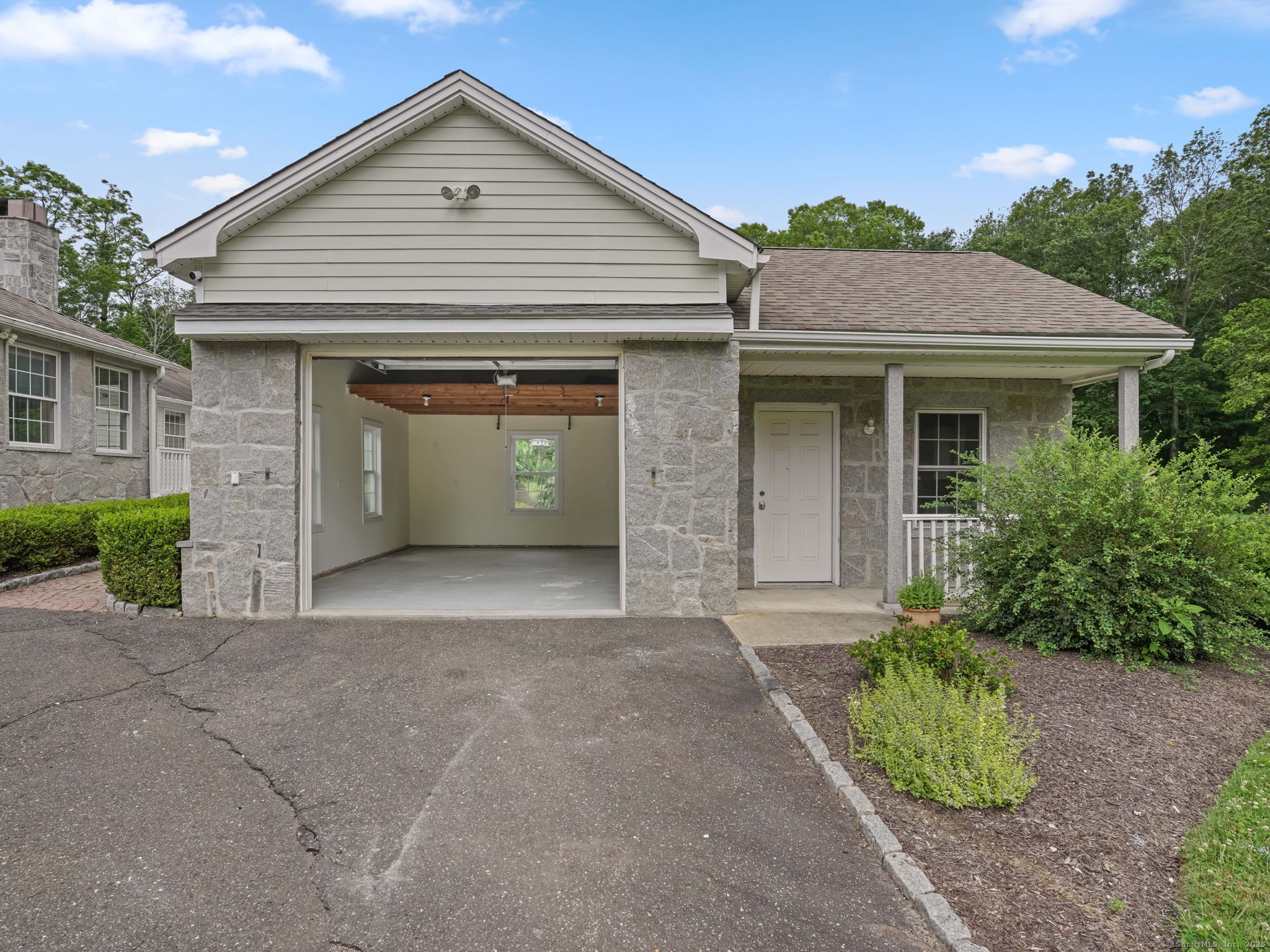 762 Sport Hill Road