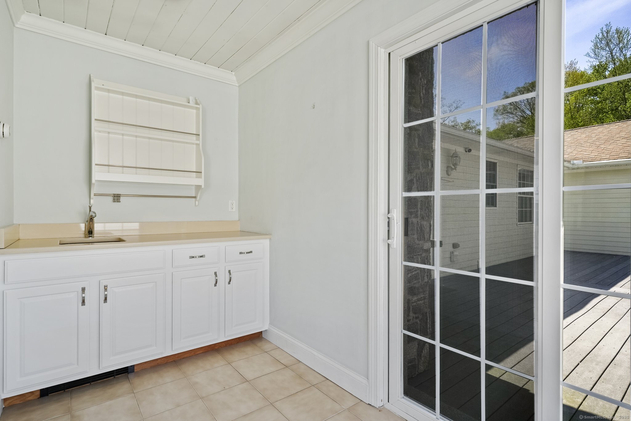 762 Sport Hill Road