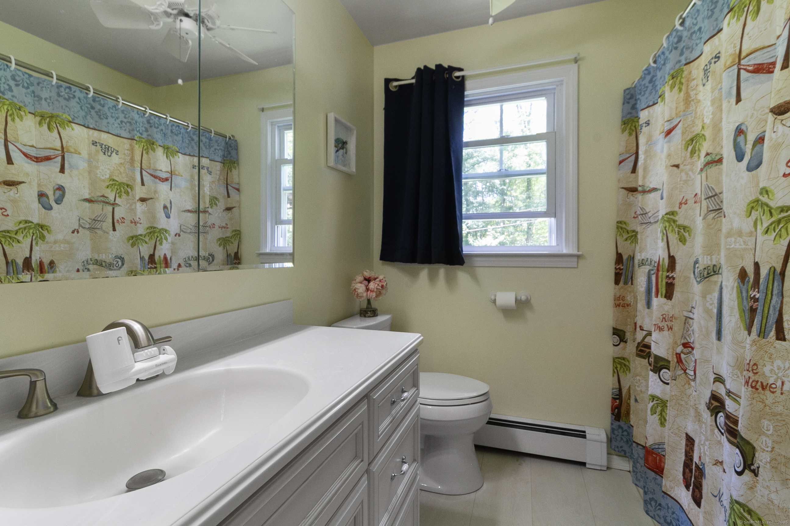 11 West Lake Shore Drive