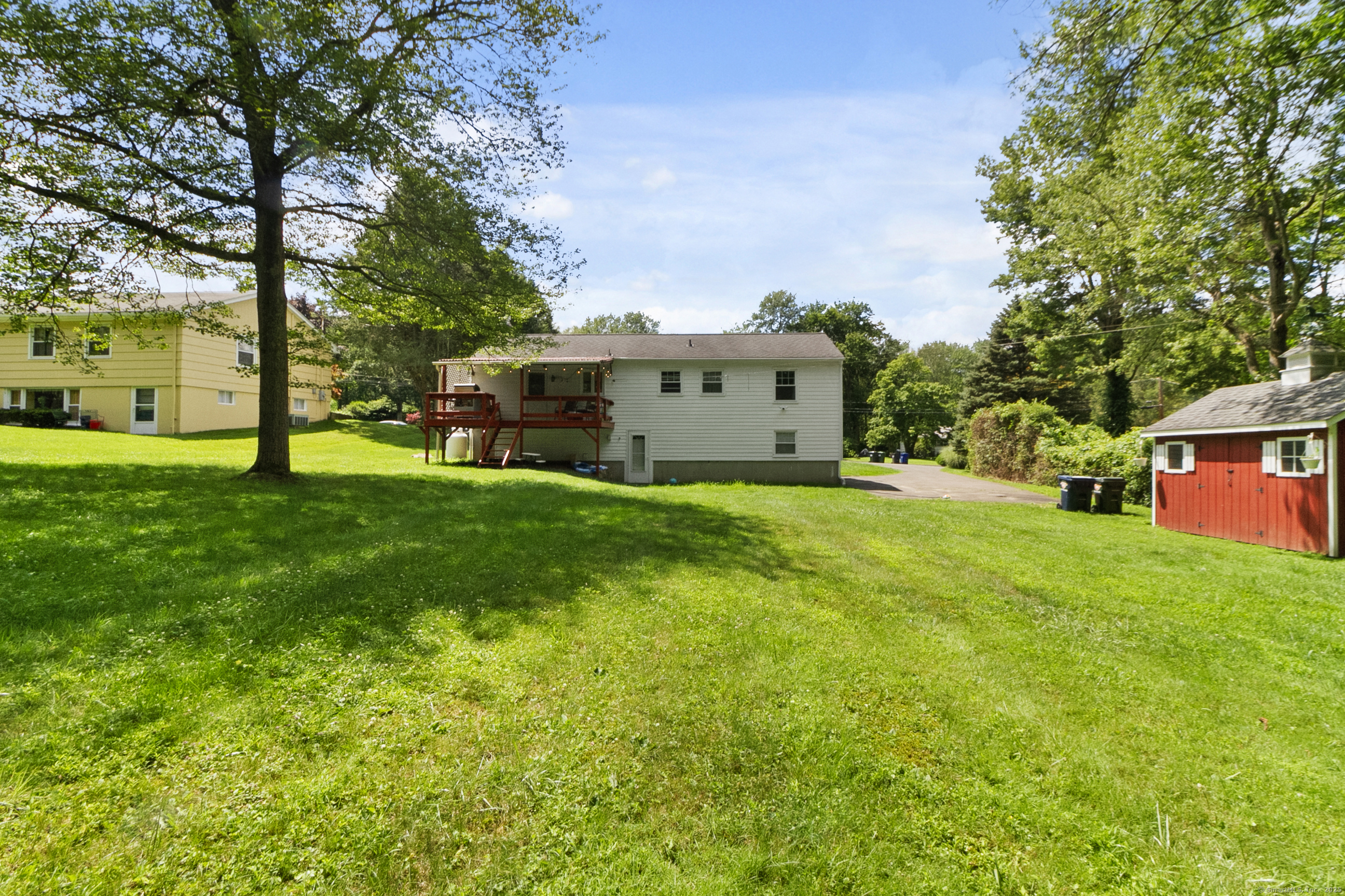 11 West Lake Shore Drive