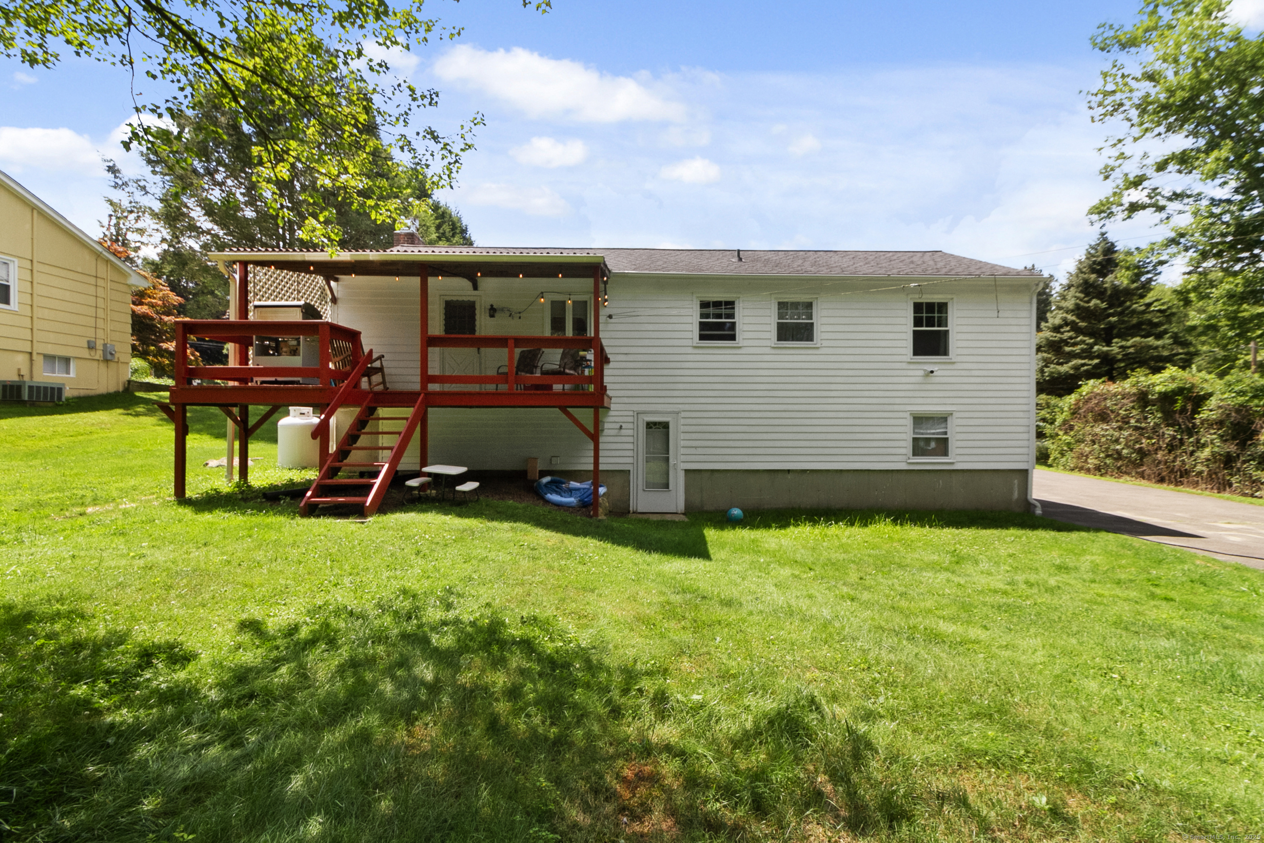 11 West Lake Shore Drive