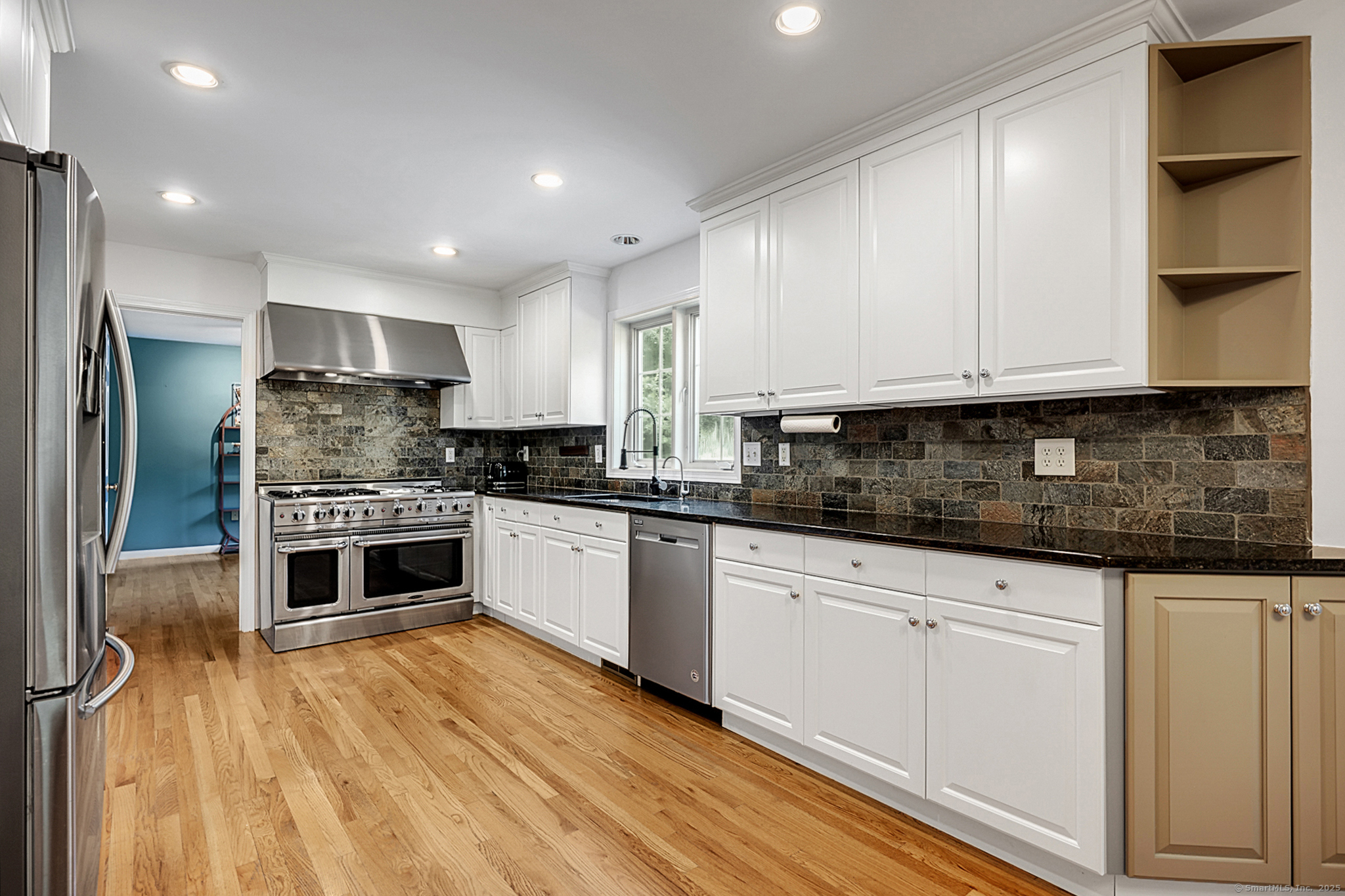 6 Shadow Ridge Circle