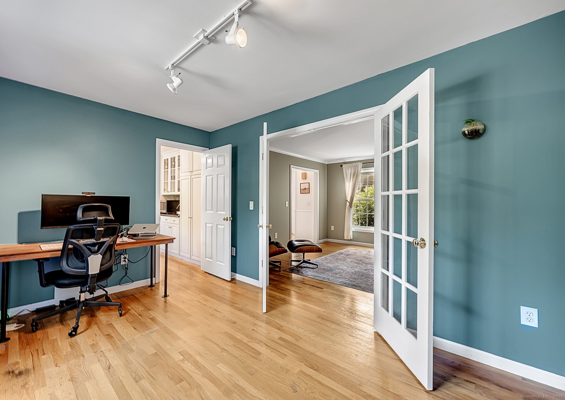 6 Shadow Ridge Circle