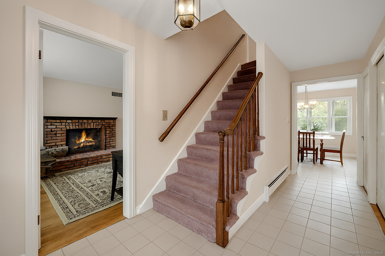21 Hill Circle
