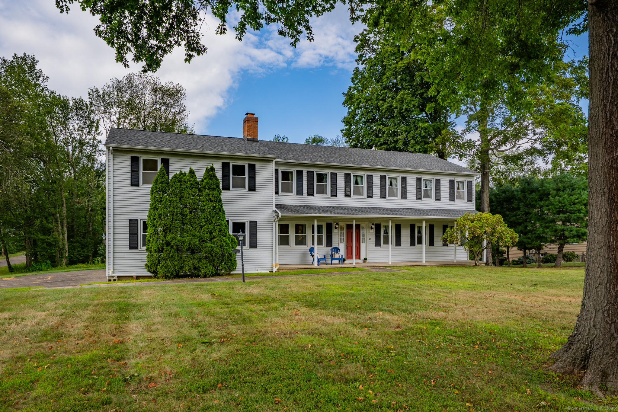 21 Hill Circle