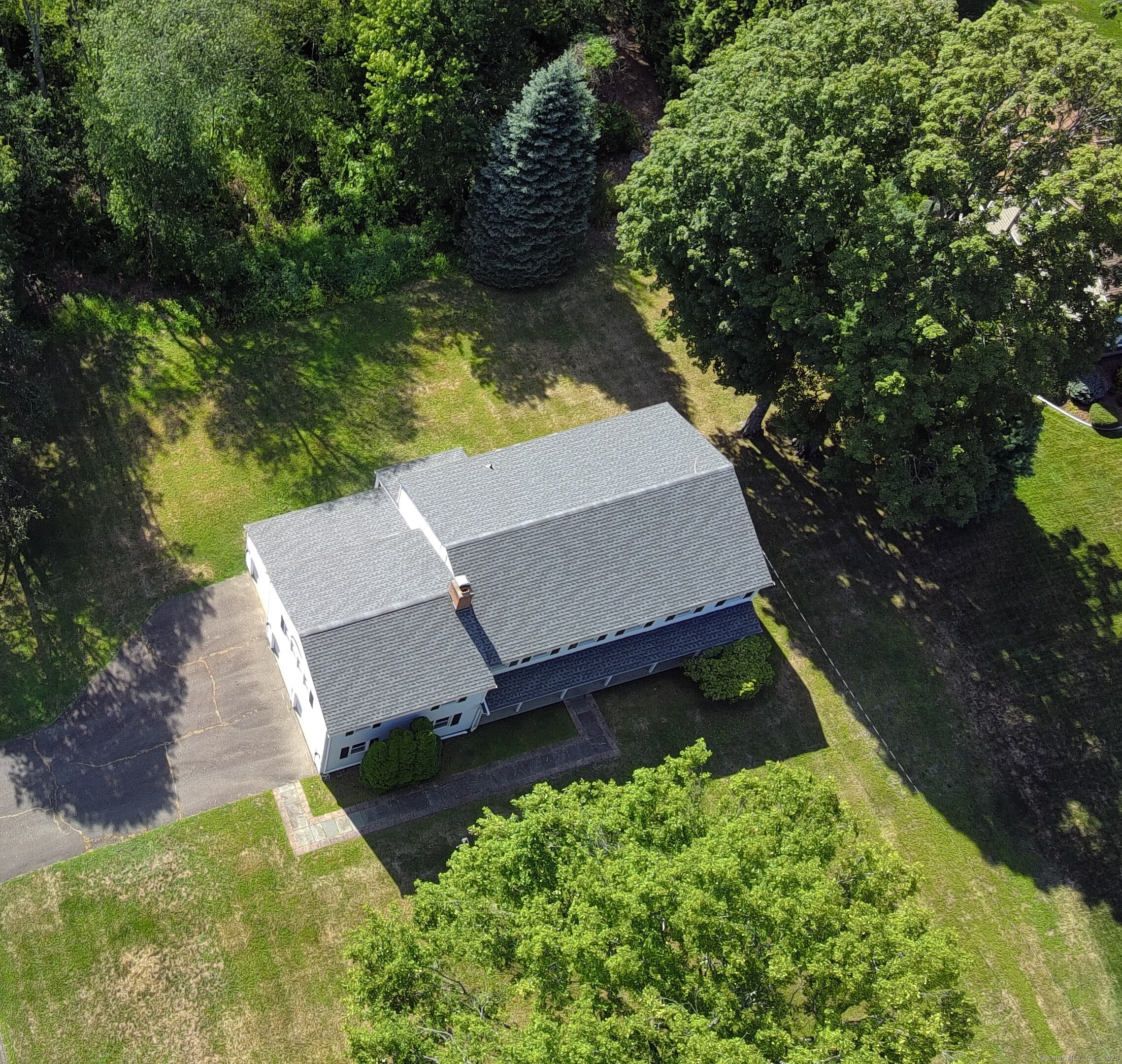 21 Hill Circle