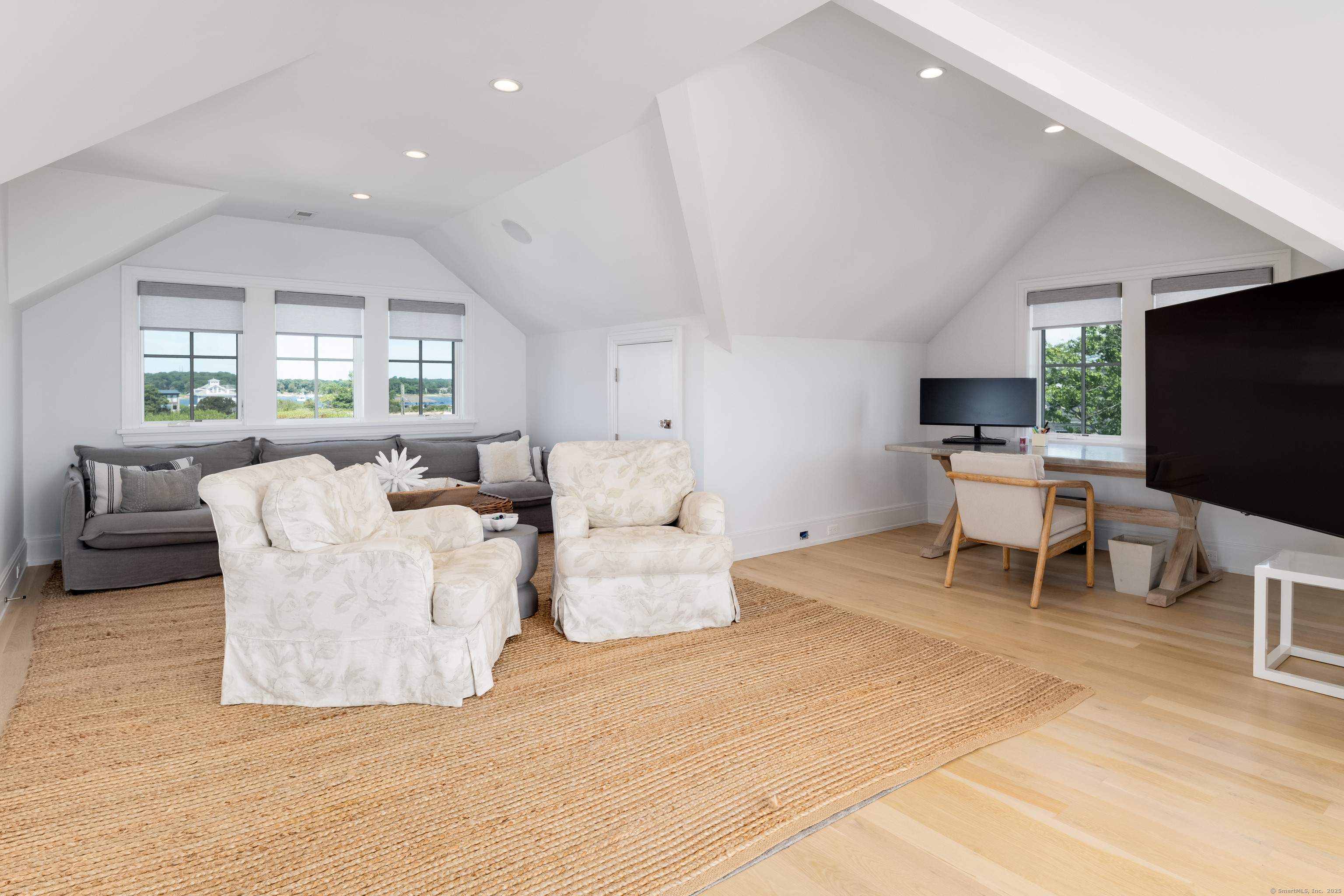 4 Sandpiper Road