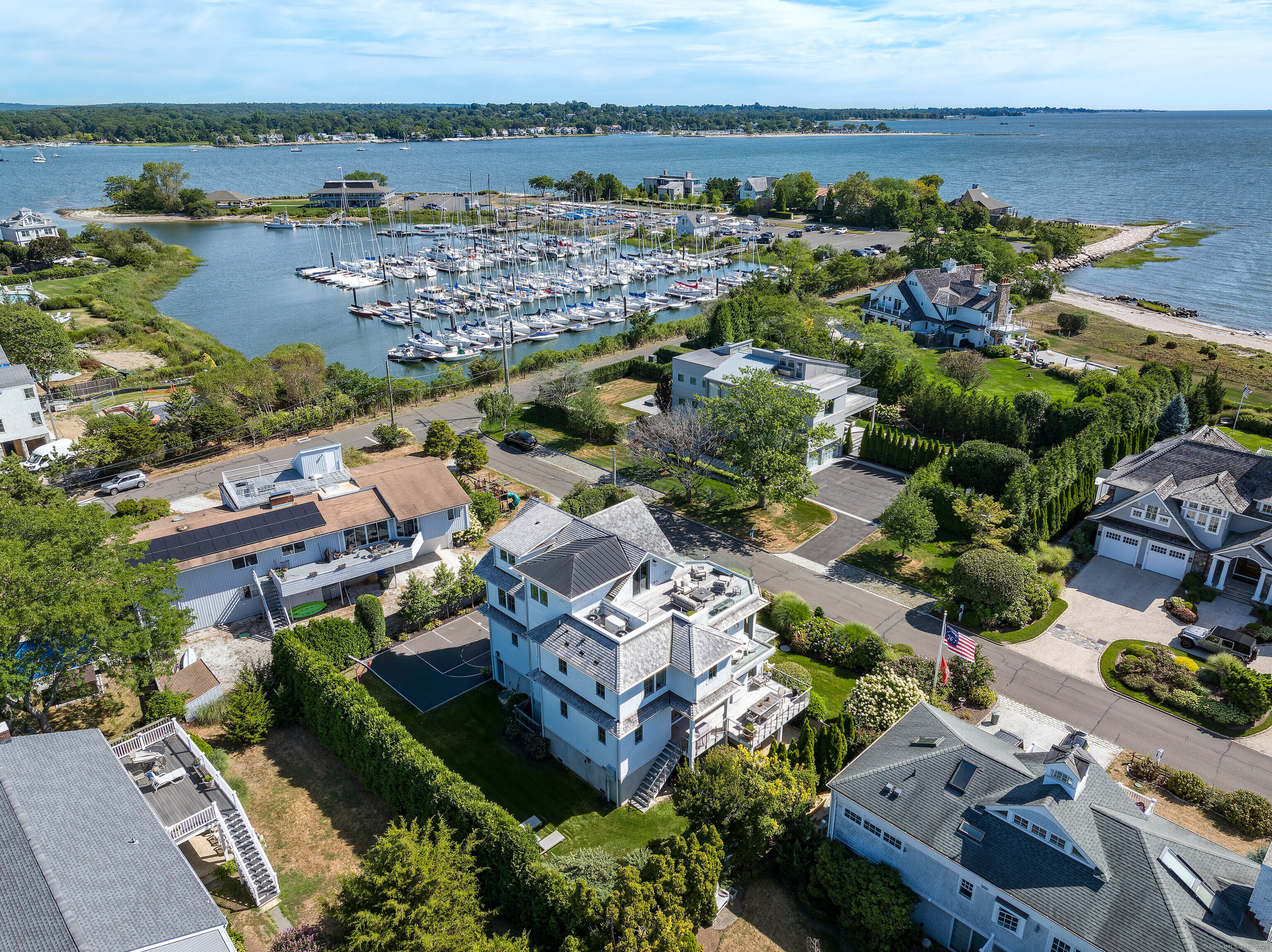4 Sandpiper Road