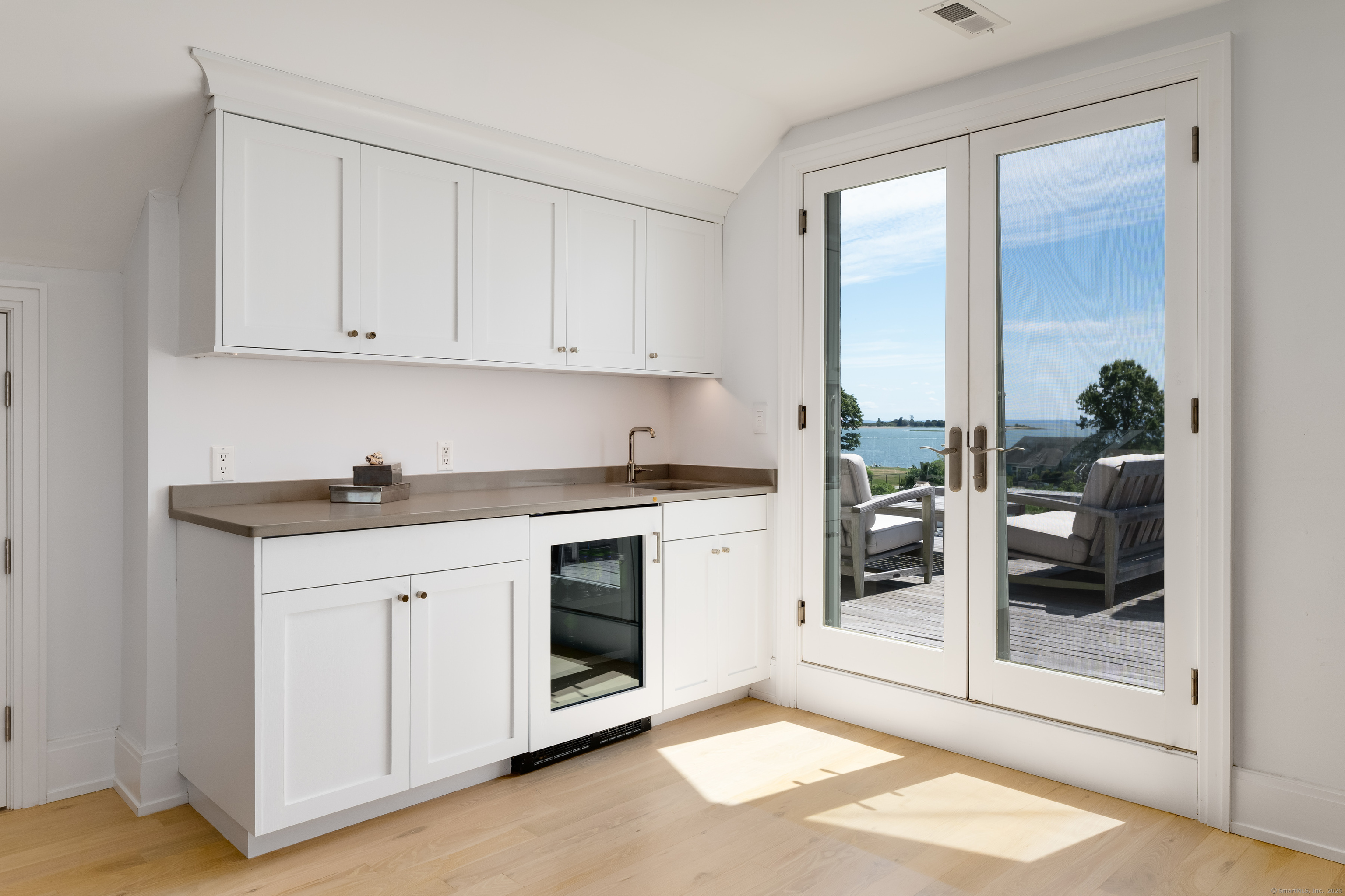 4 Sandpiper Road