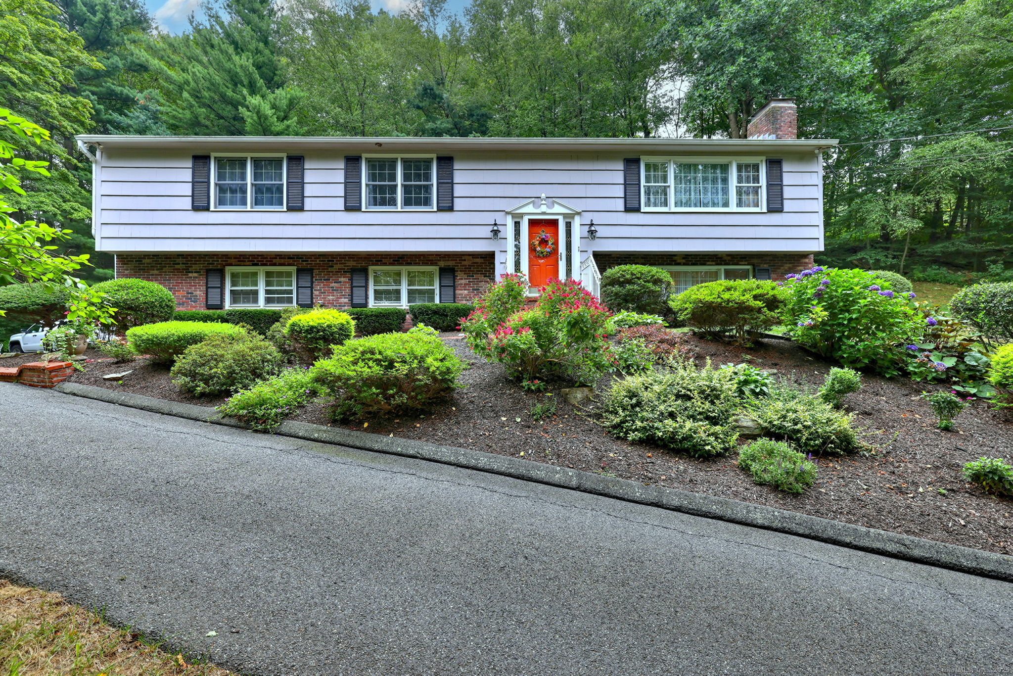 932 Amity Road