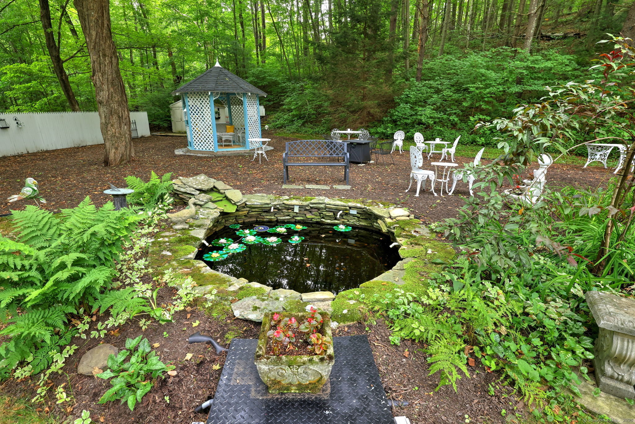 932 Amity Road
