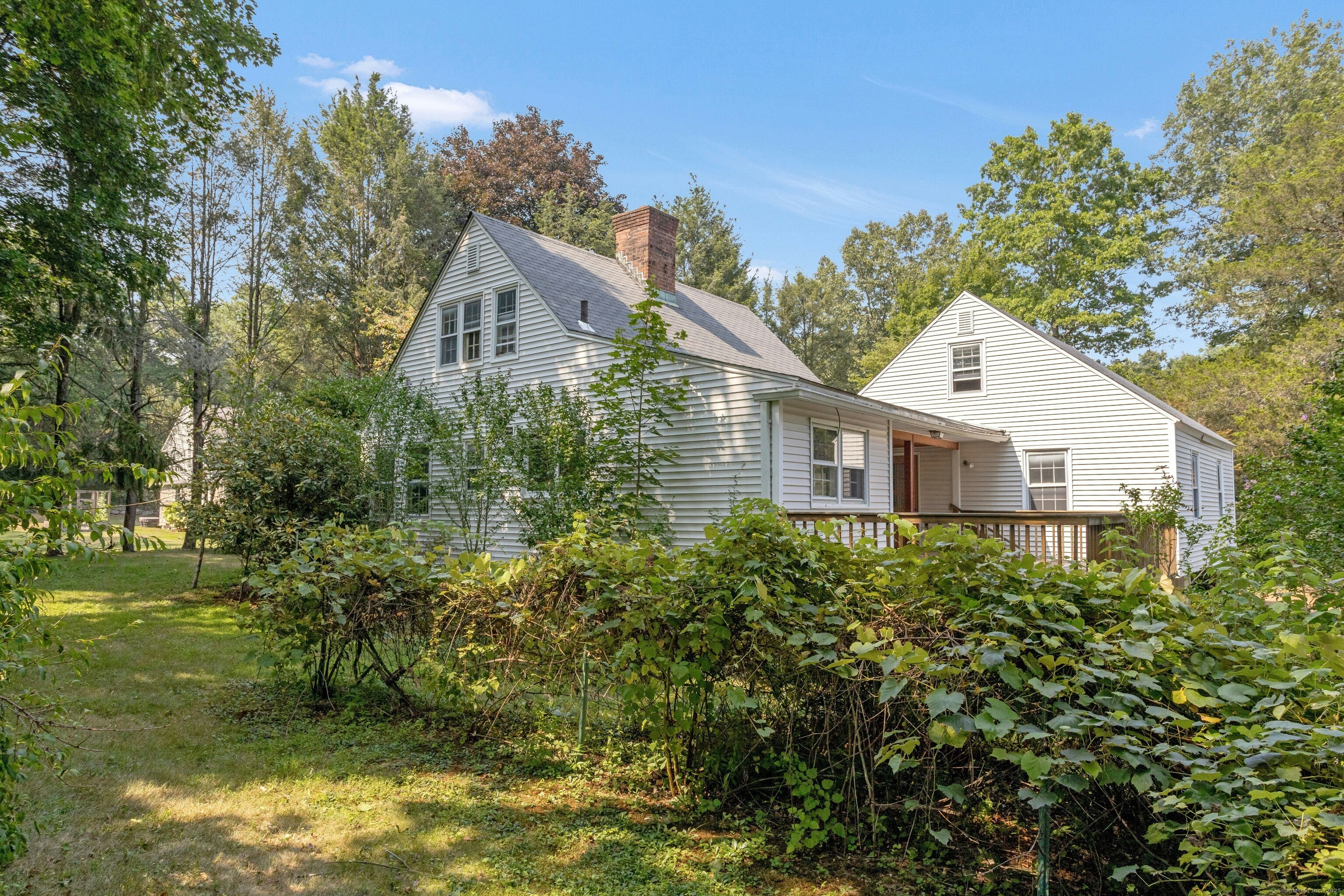 4 Pin Oak Court