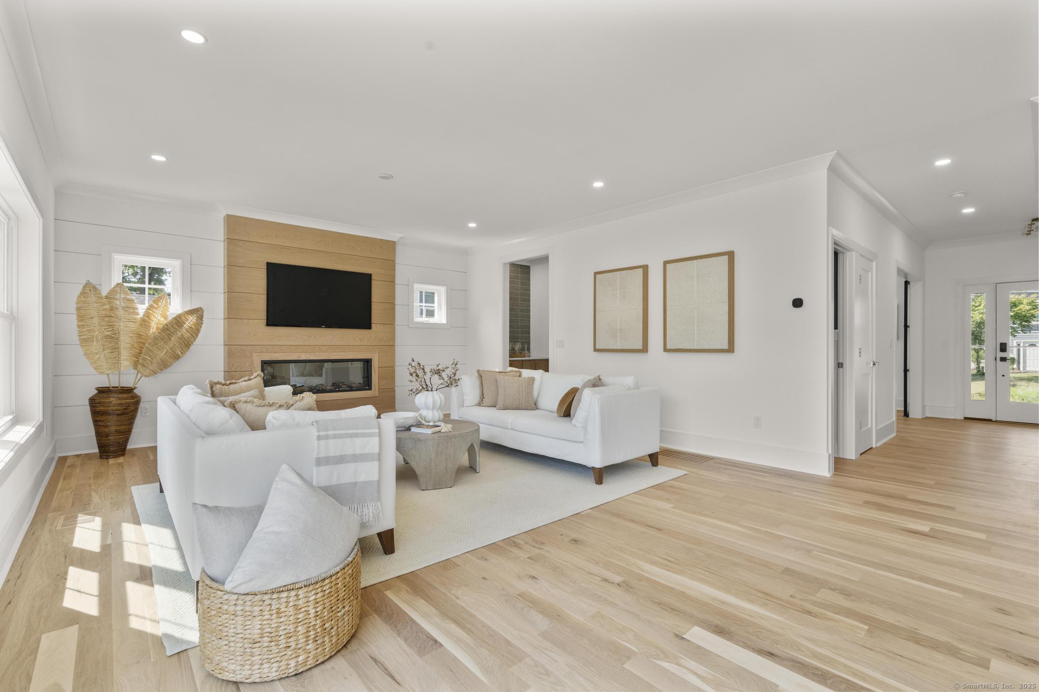 72 Lloyd Drive