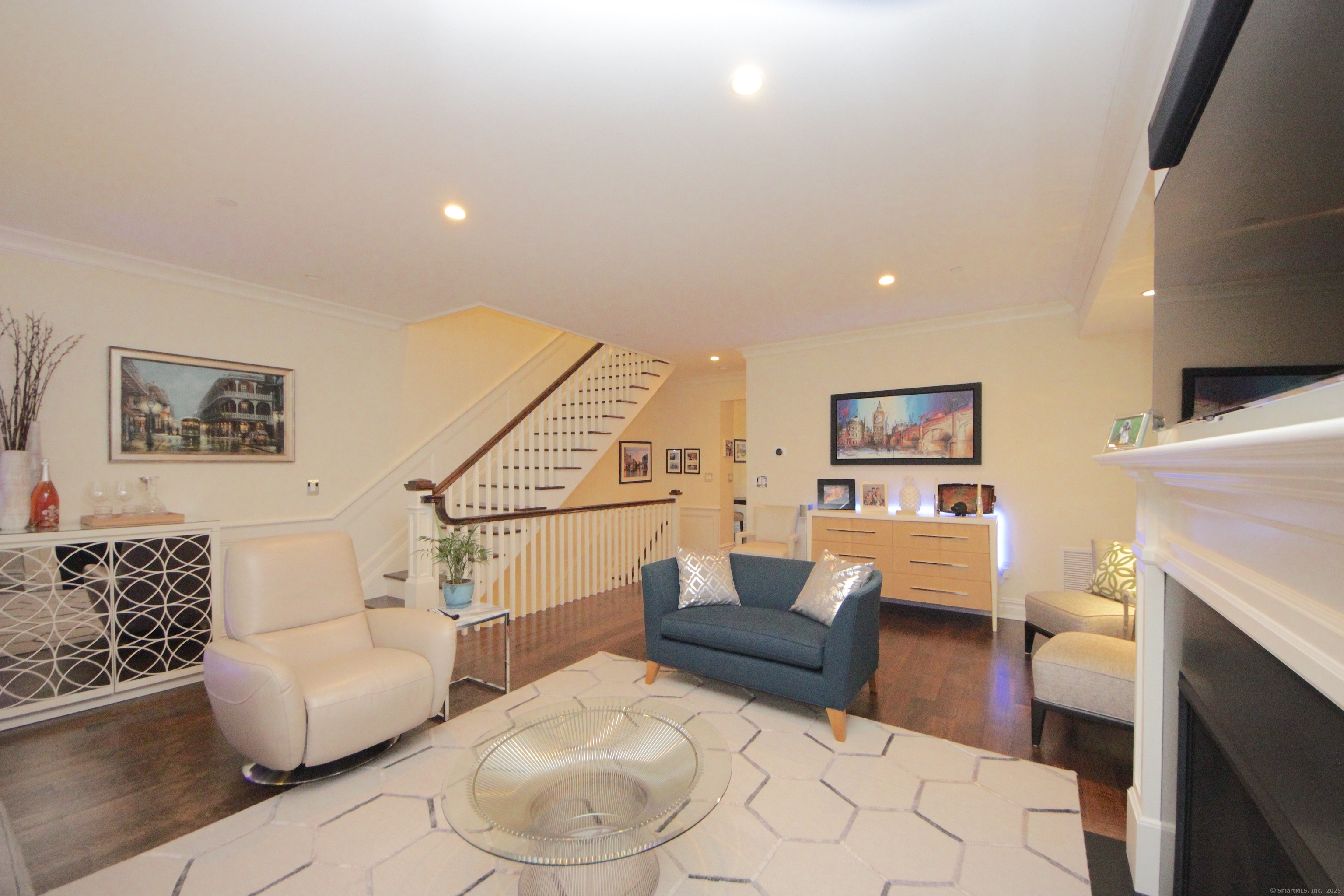 69 Riverdale Avenue Unit: 503