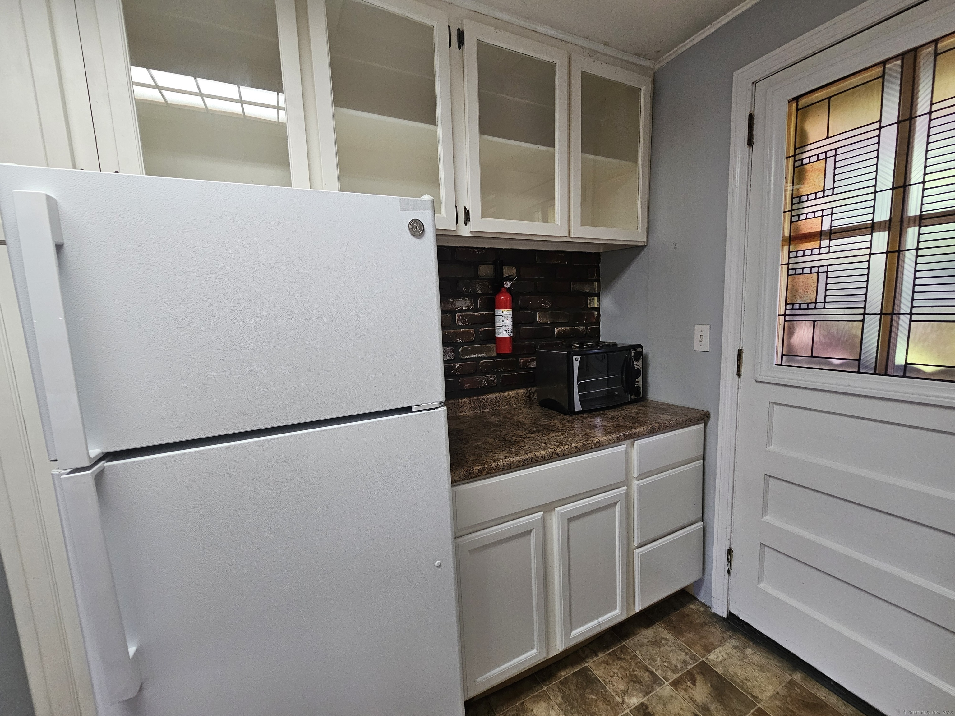 39 Nob Hill Circle B