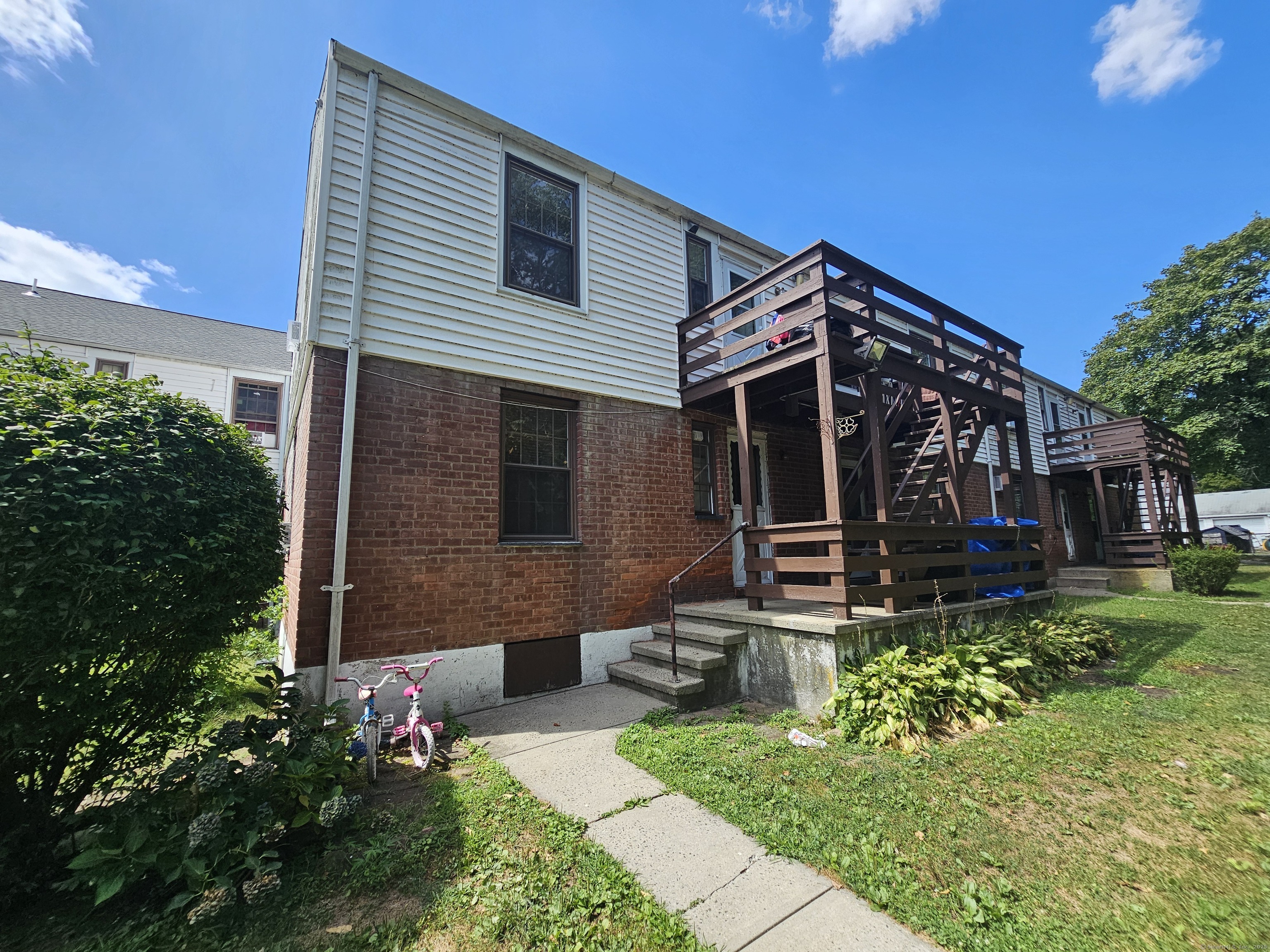 39 Nob Hill Circle B