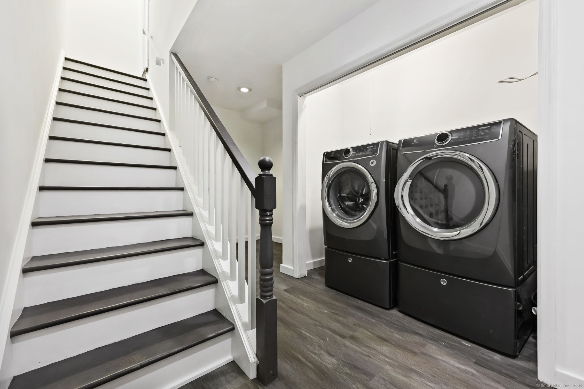 20 Weed Hill Avenue APT B