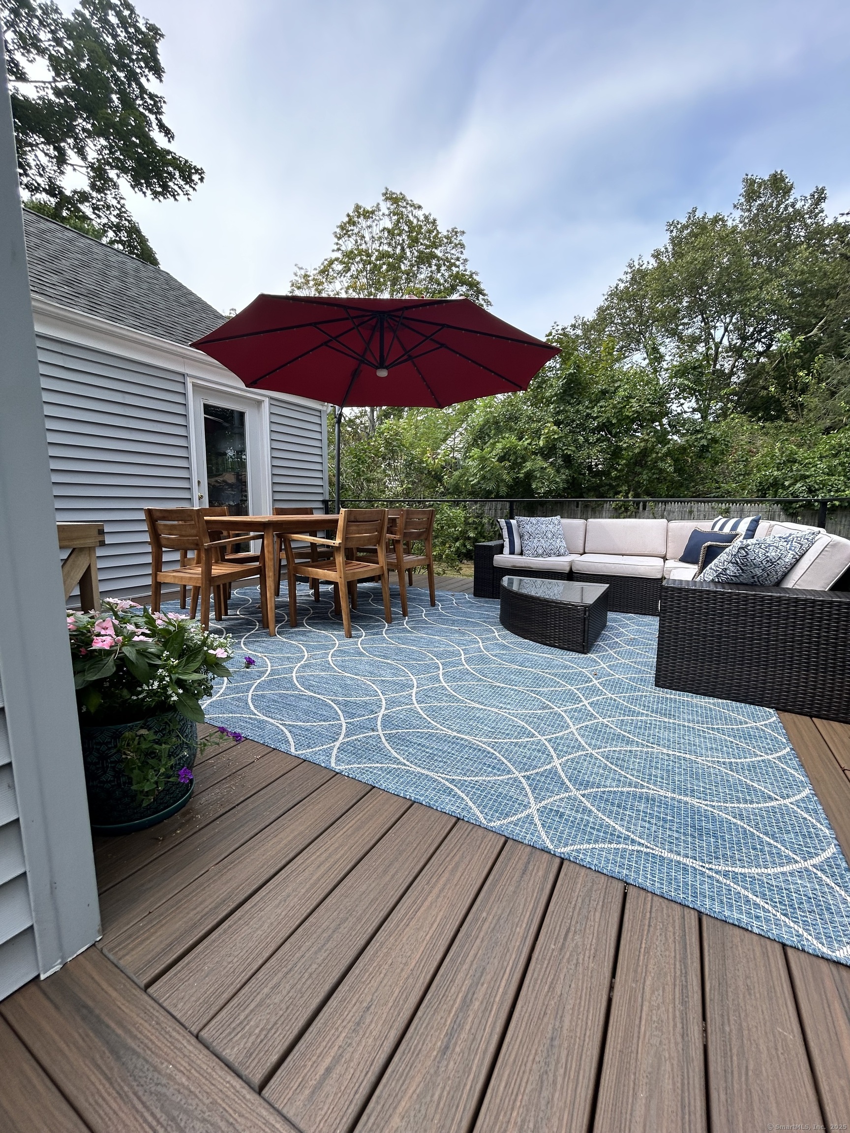 26 Cedar Island Avenue