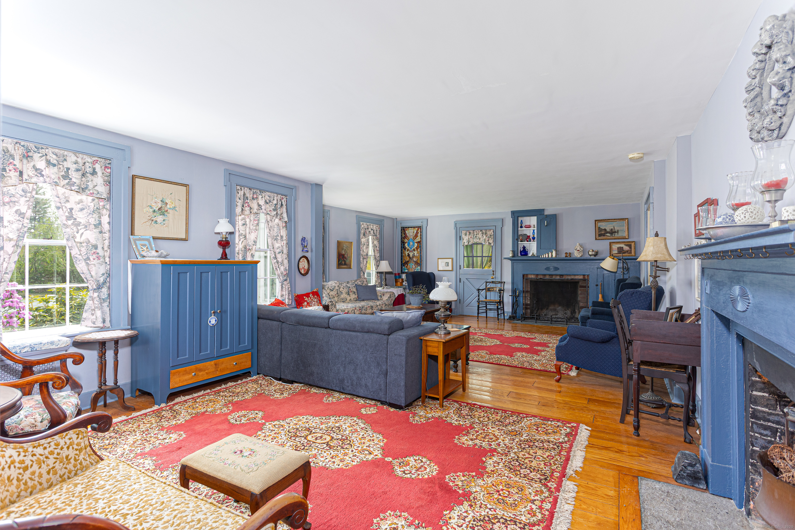 1115 Monroe Turnpike