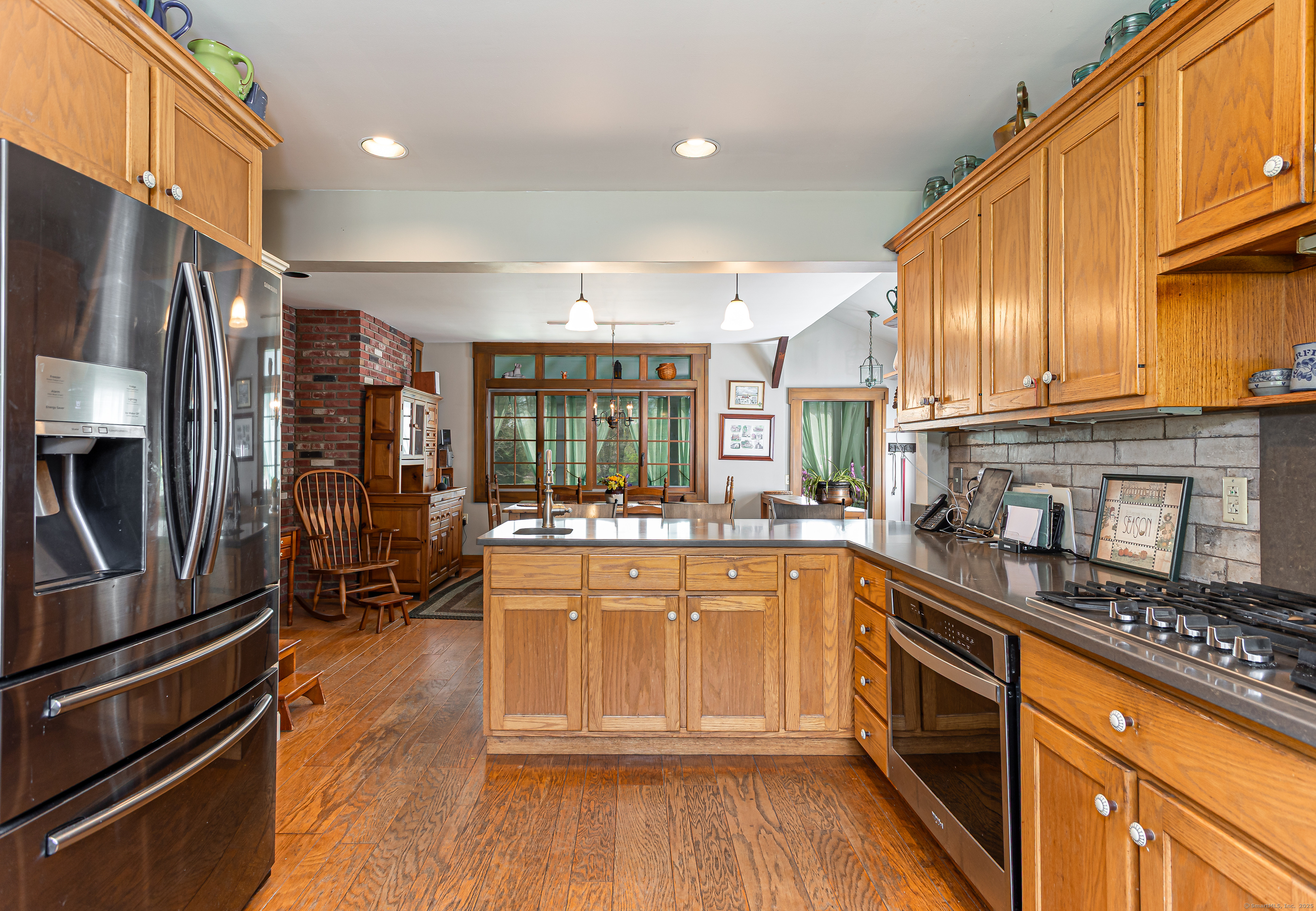 1115 Monroe Turnpike