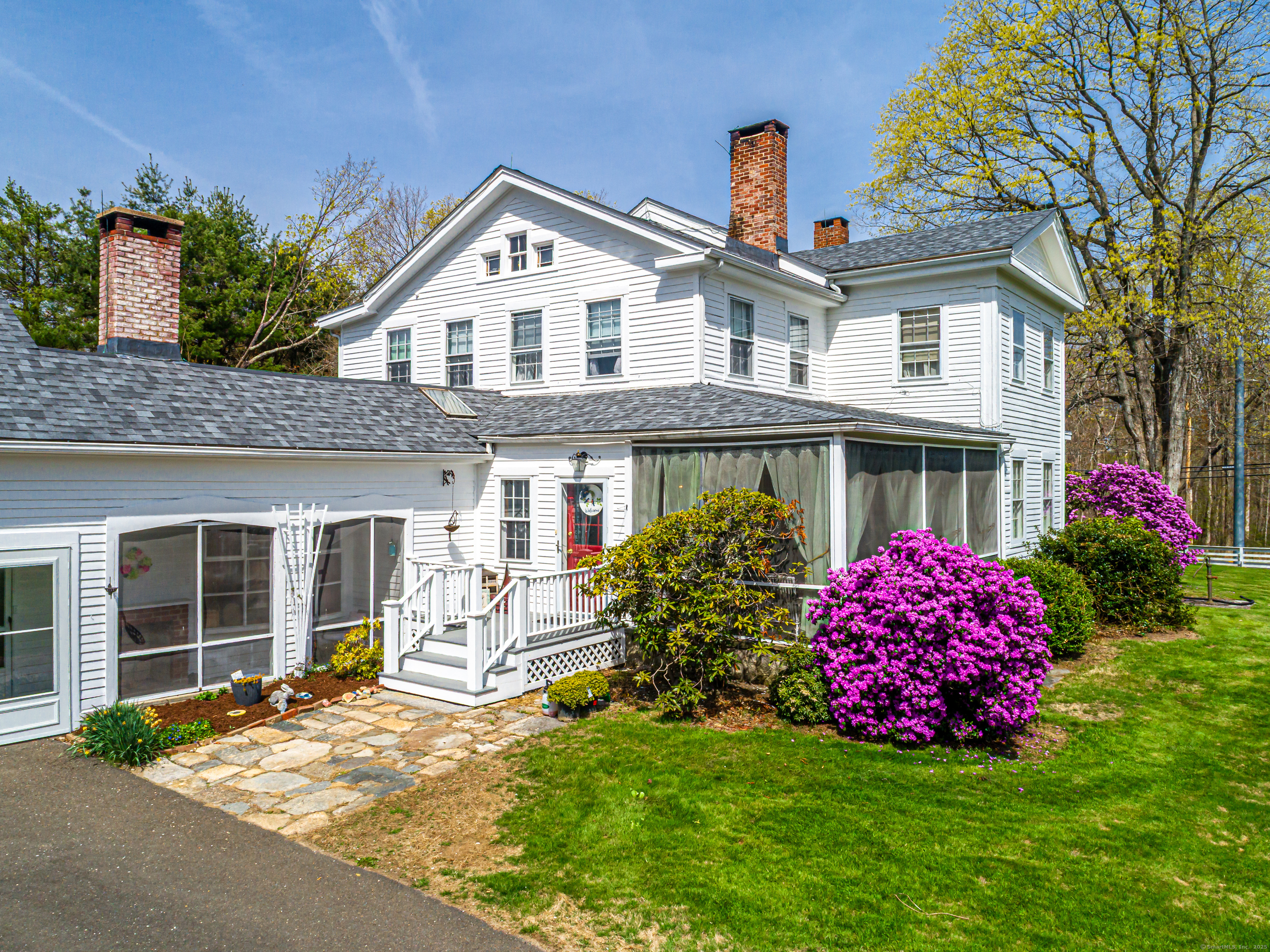 1115 Monroe Turnpike