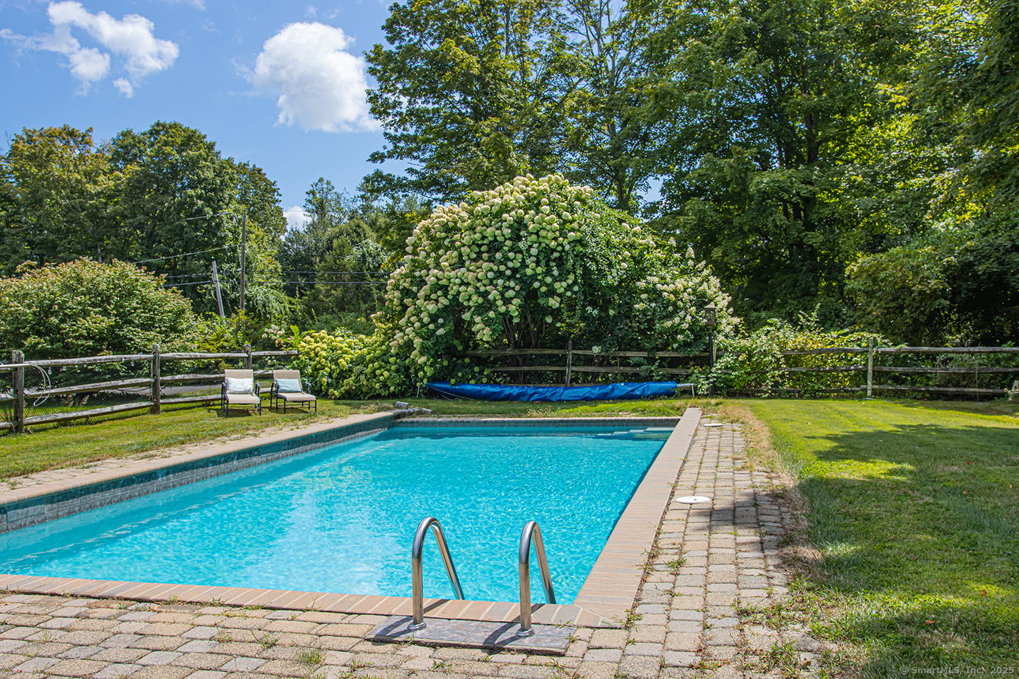 1115 Monroe Turnpike