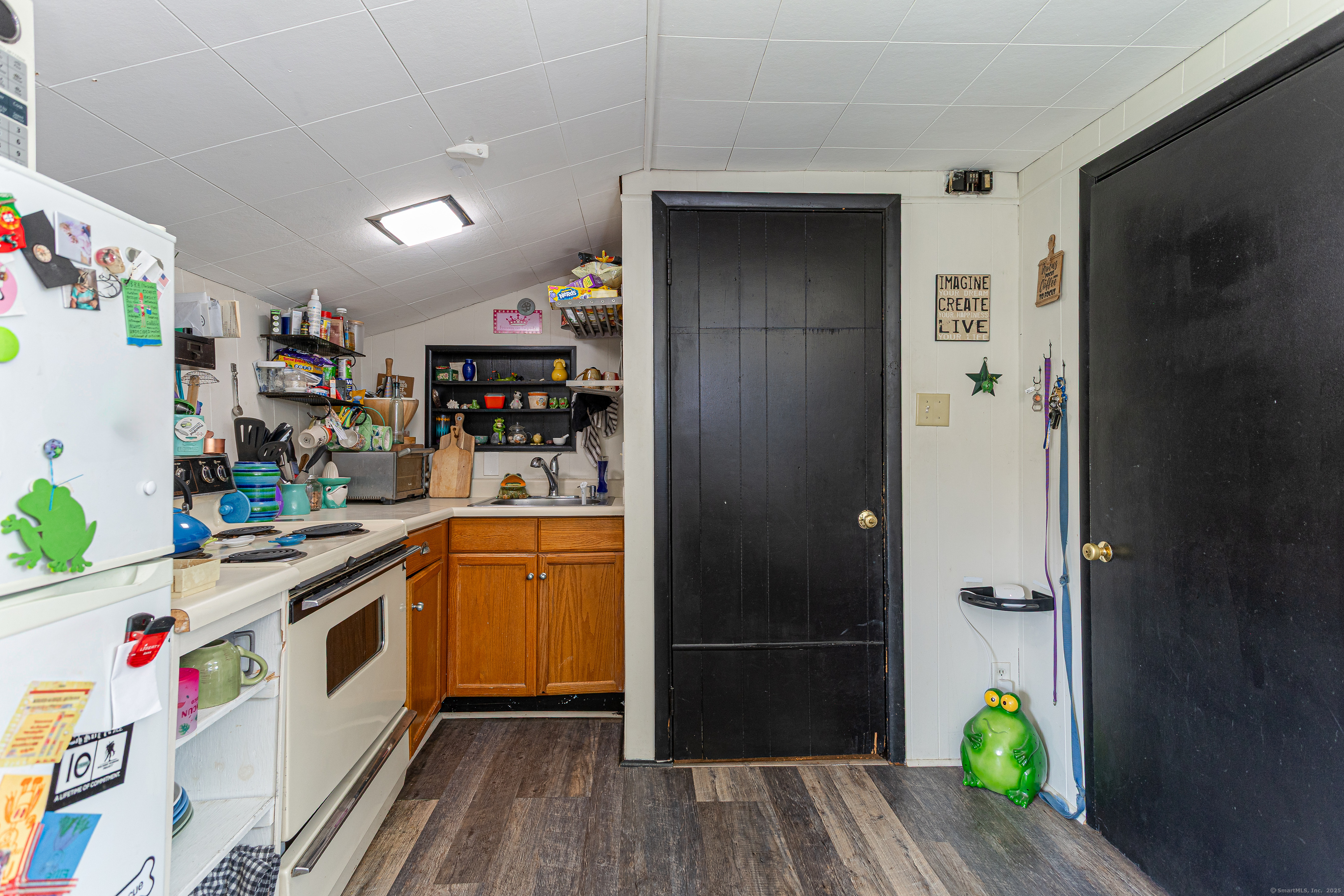 1115 Monroe Turnpike