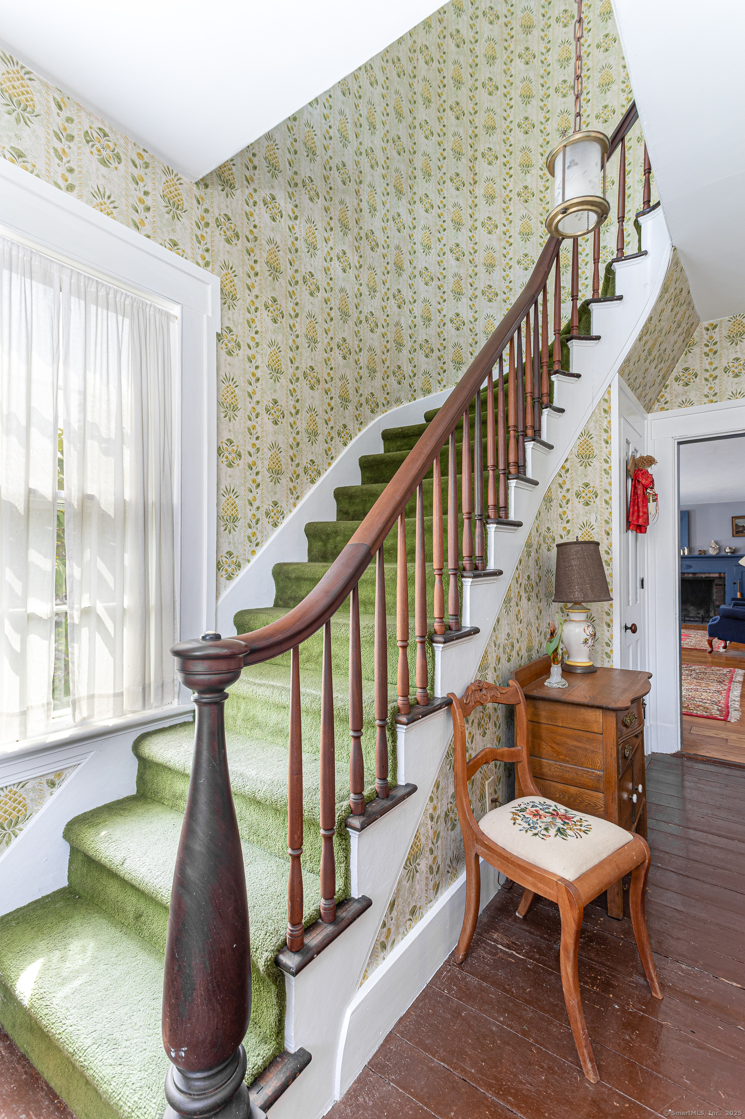 1115 Monroe Turnpike