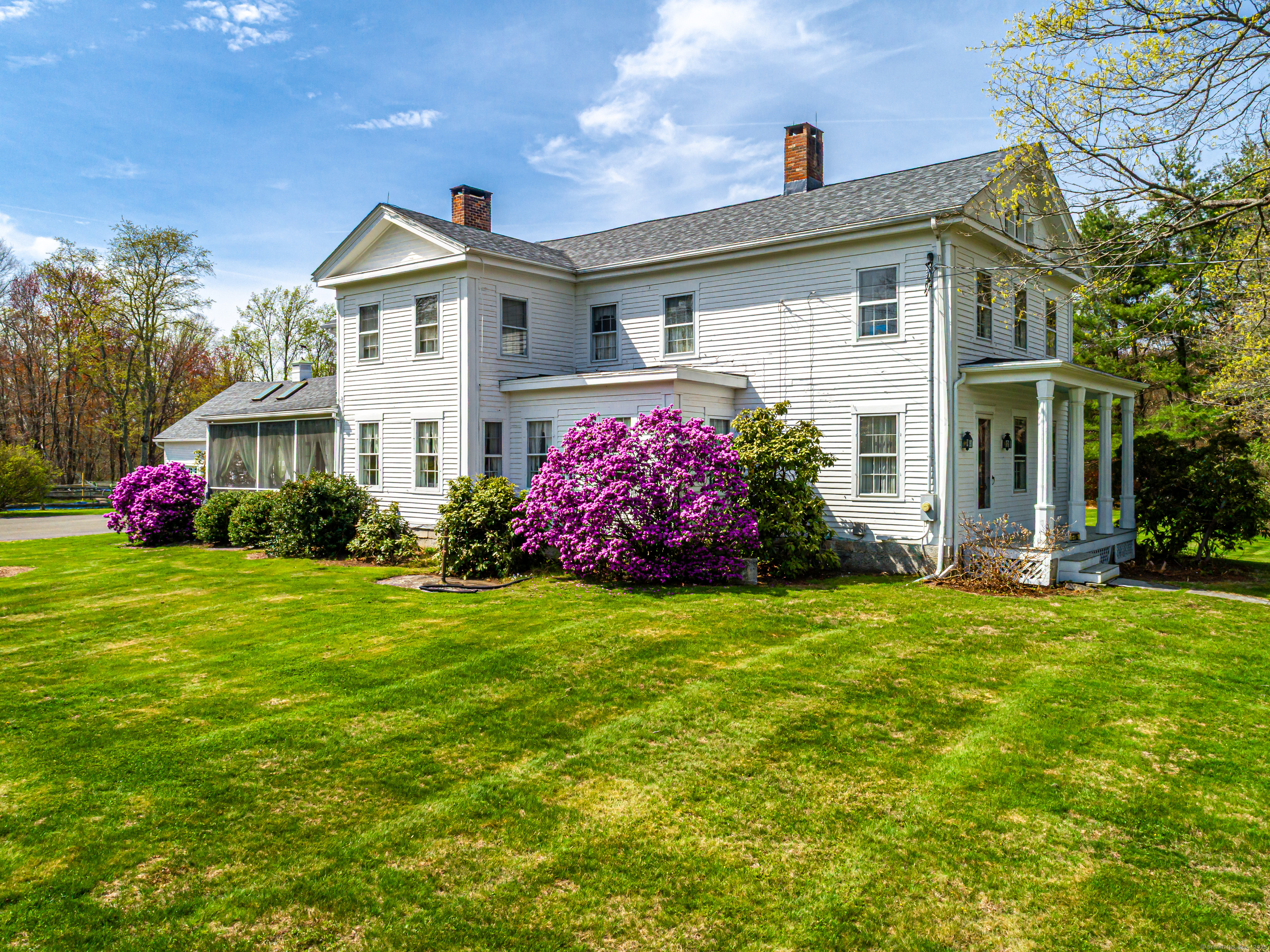 1115 Monroe Turnpike