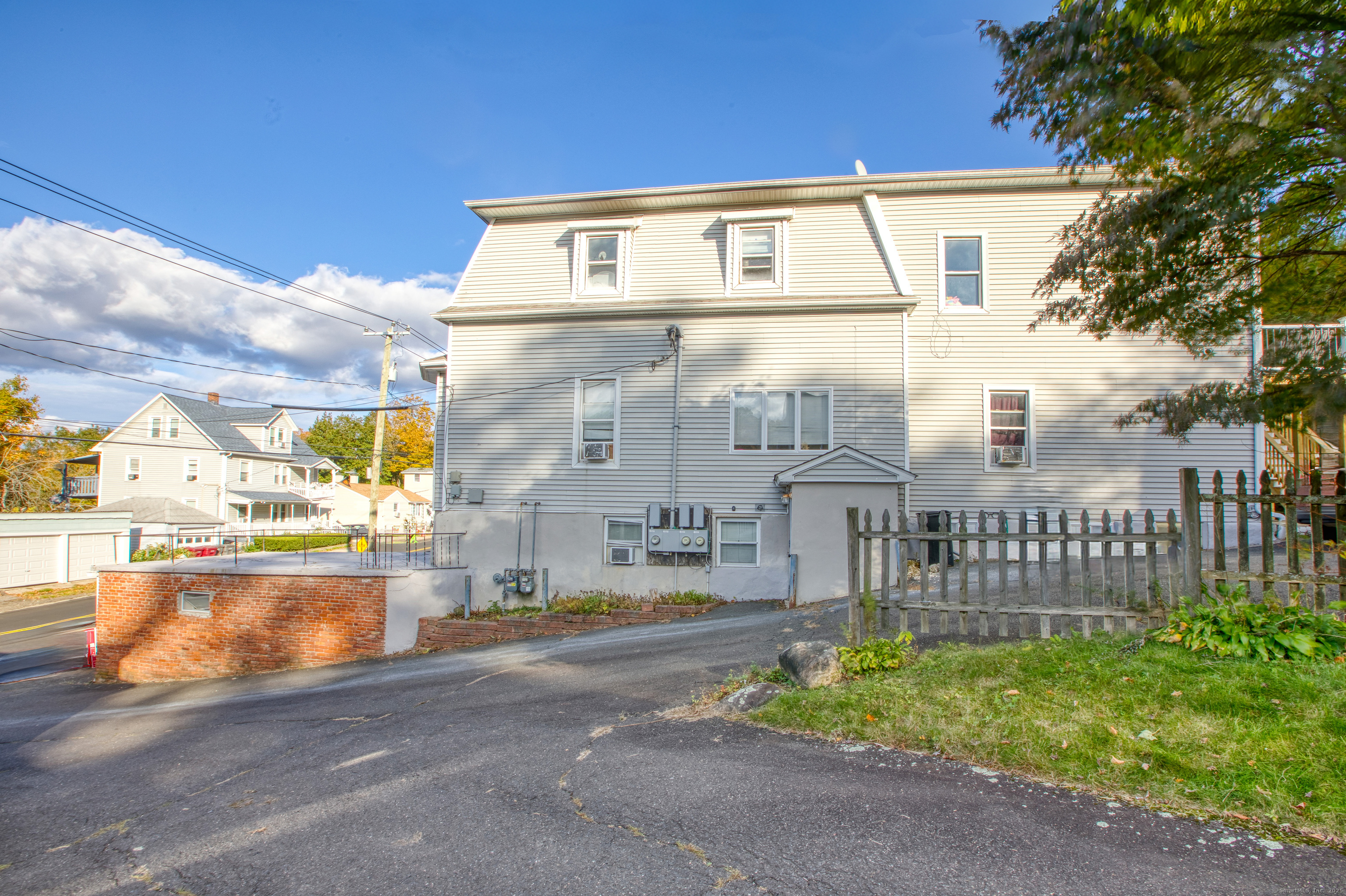 198 Scott Street