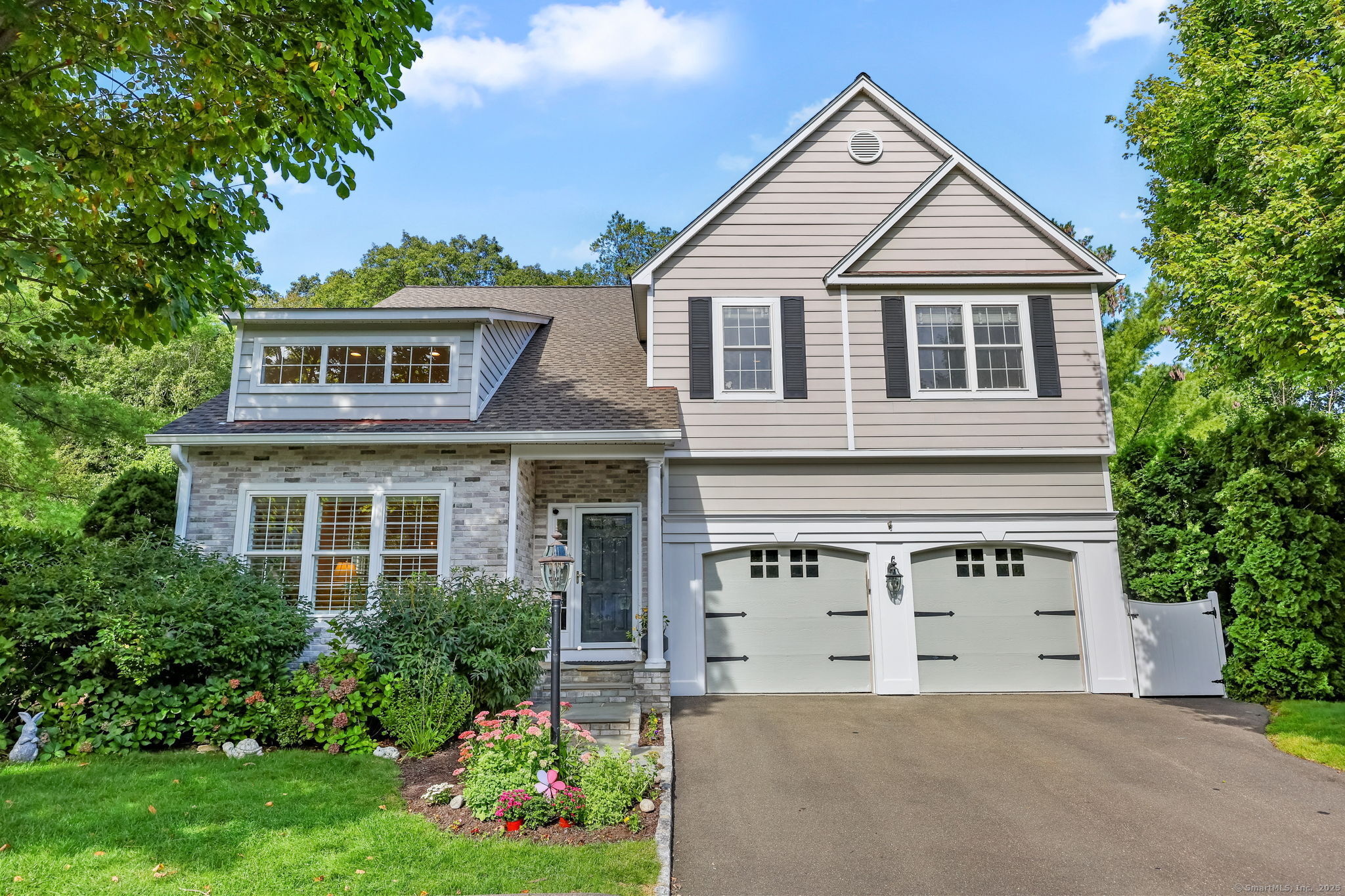 9 c New Canaan Way 9