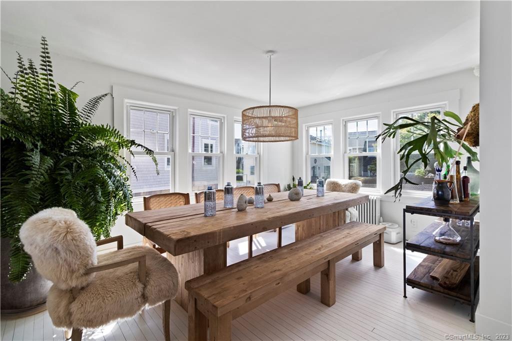19 Soundview Drive